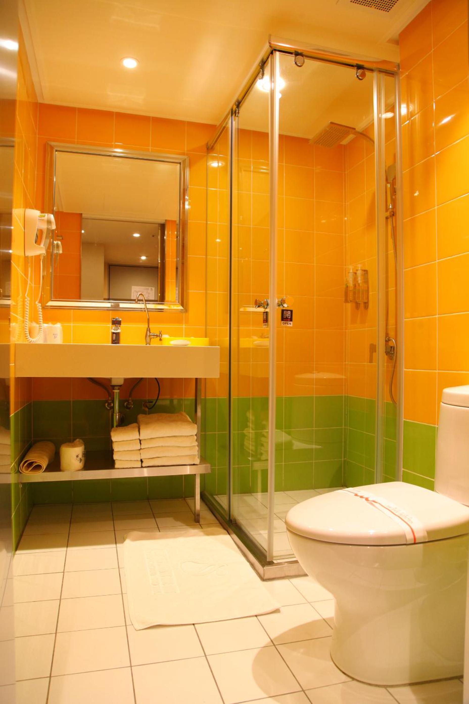 Quadruple Room - Photo 4