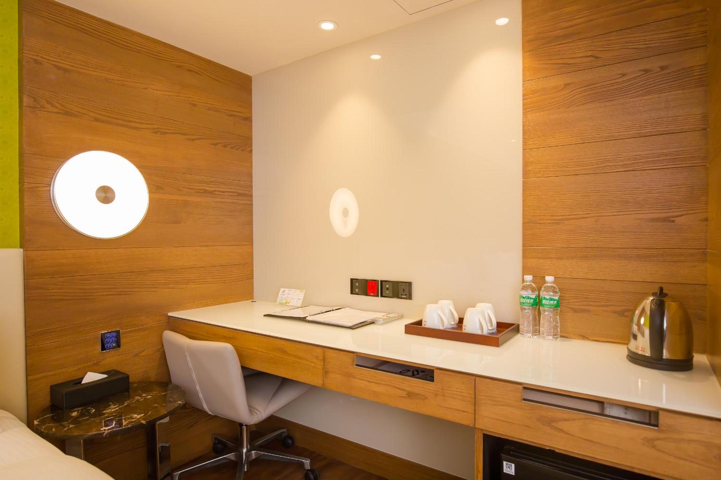 Quadruple Room - Photo 1
