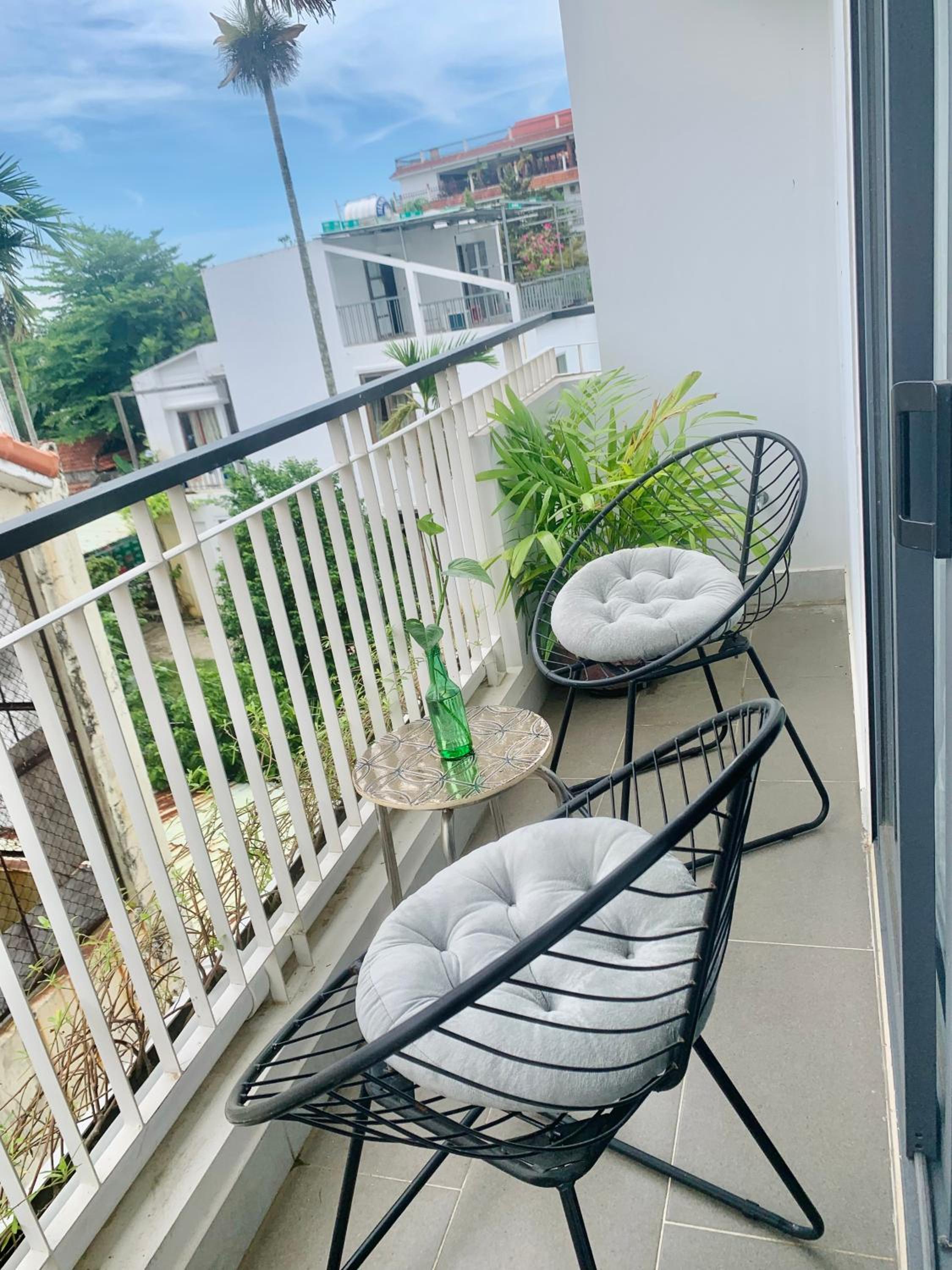 Family Room with Balcony - Photo 12