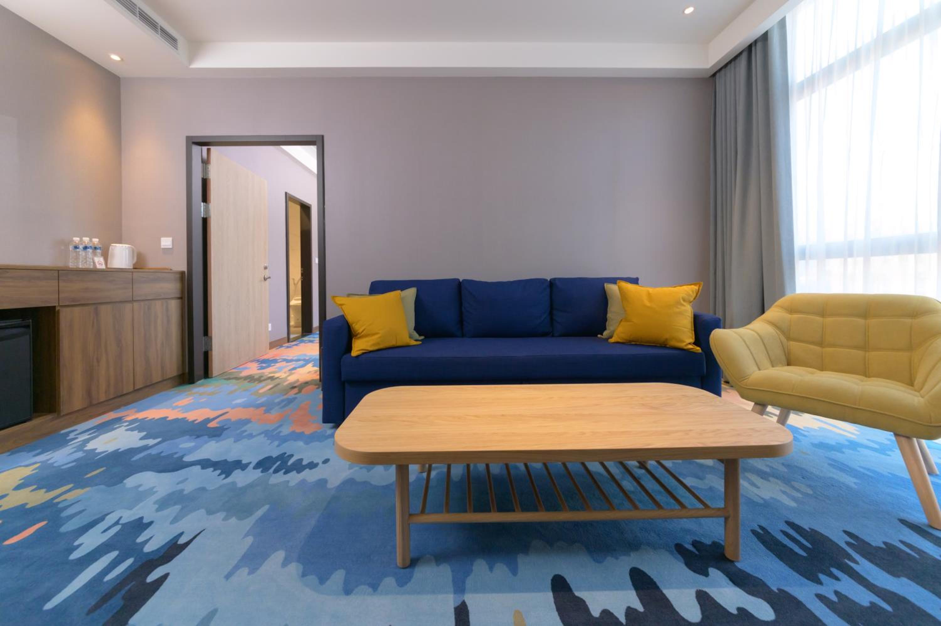 Deluxe Suite