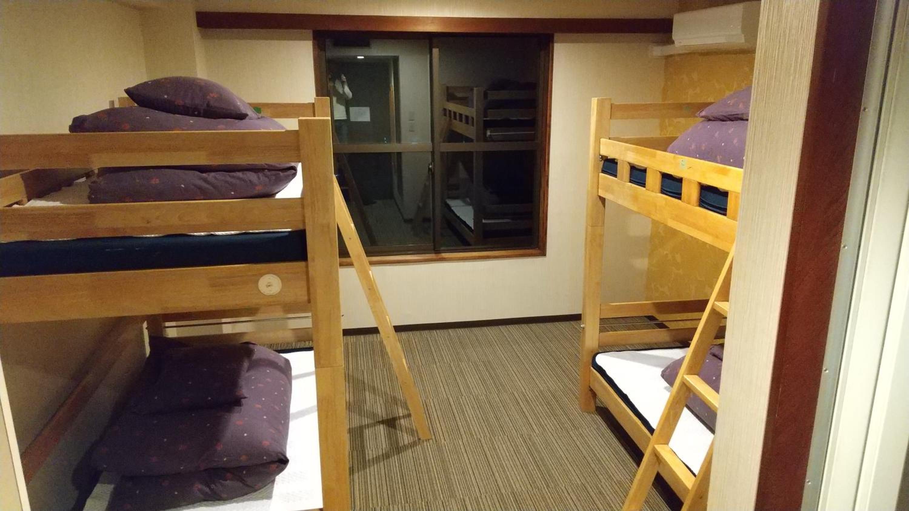 Economy Quadruple Room - Photo 1