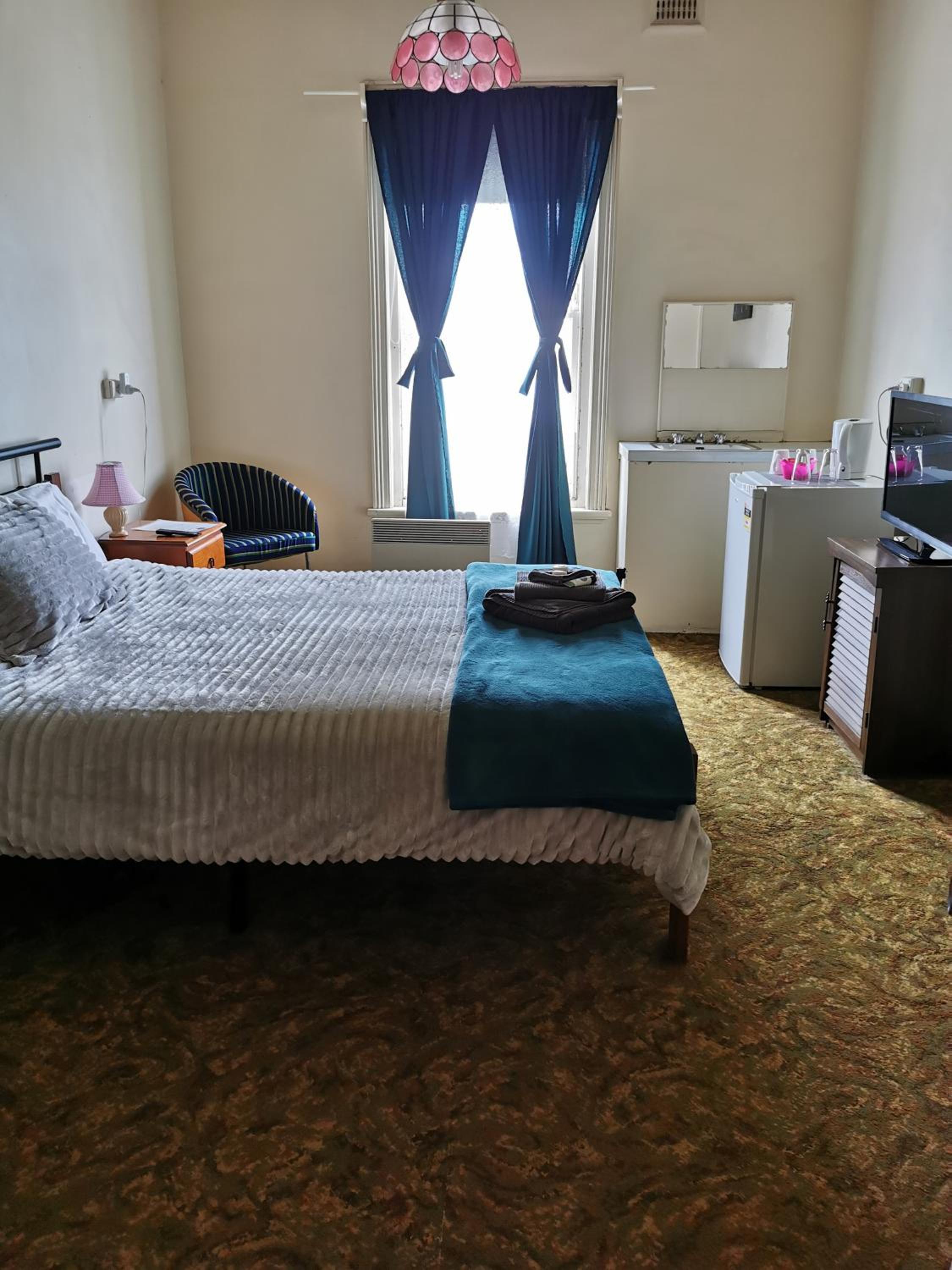 Budget Double Room photo 1