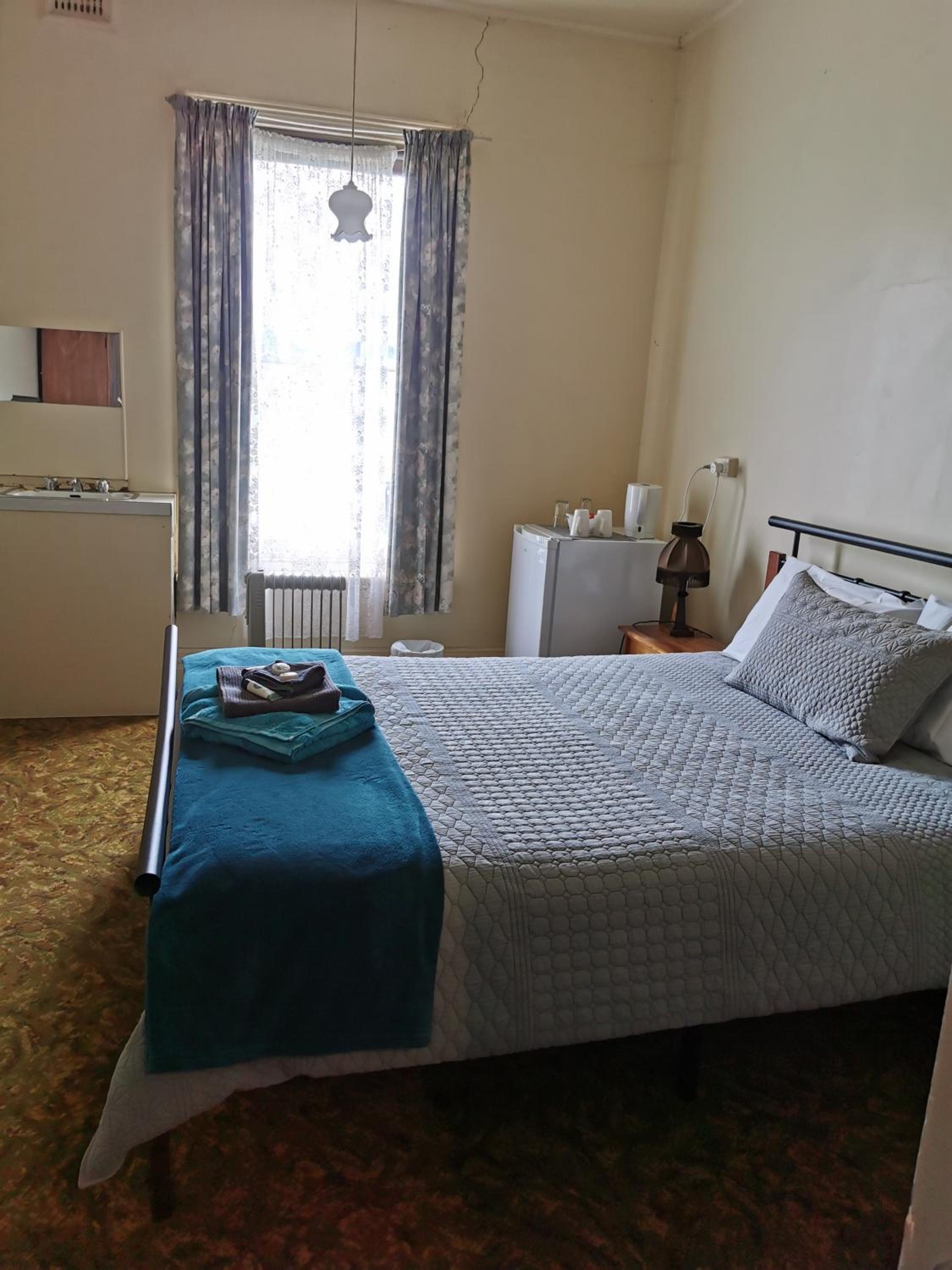 Budget Double Room photo 1