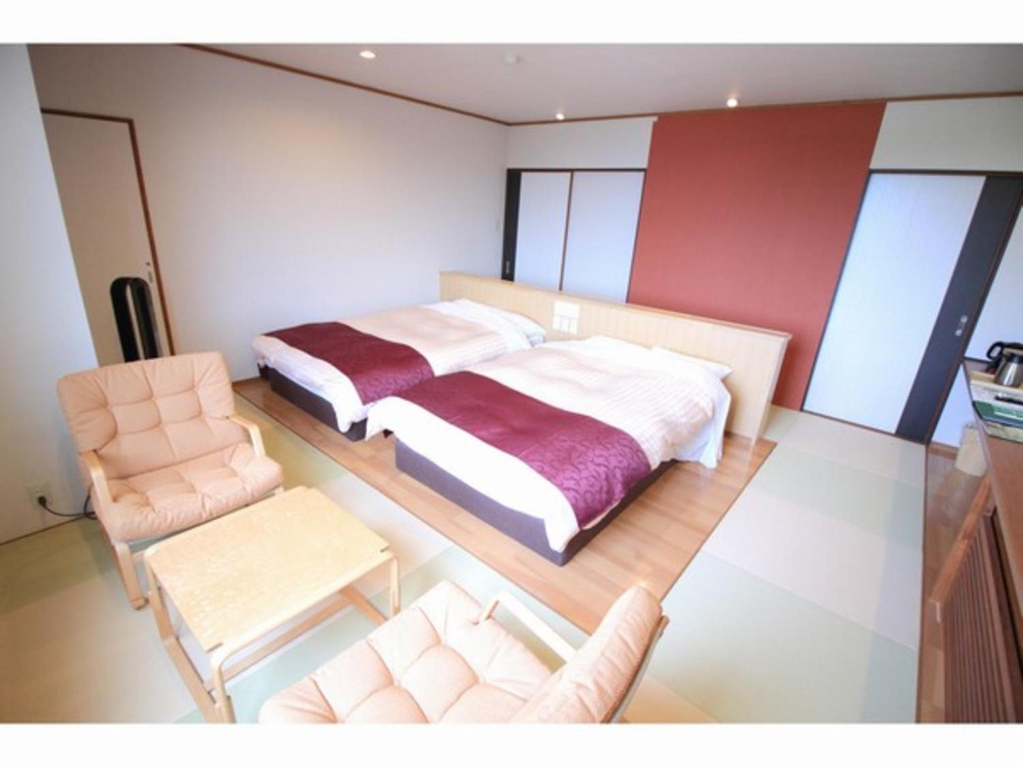 Twin Room with Tatami Area - Non-Smoking
