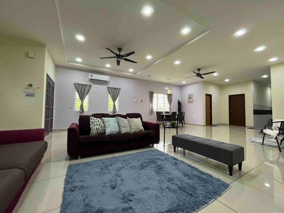 Four-Bedroom House photo 1