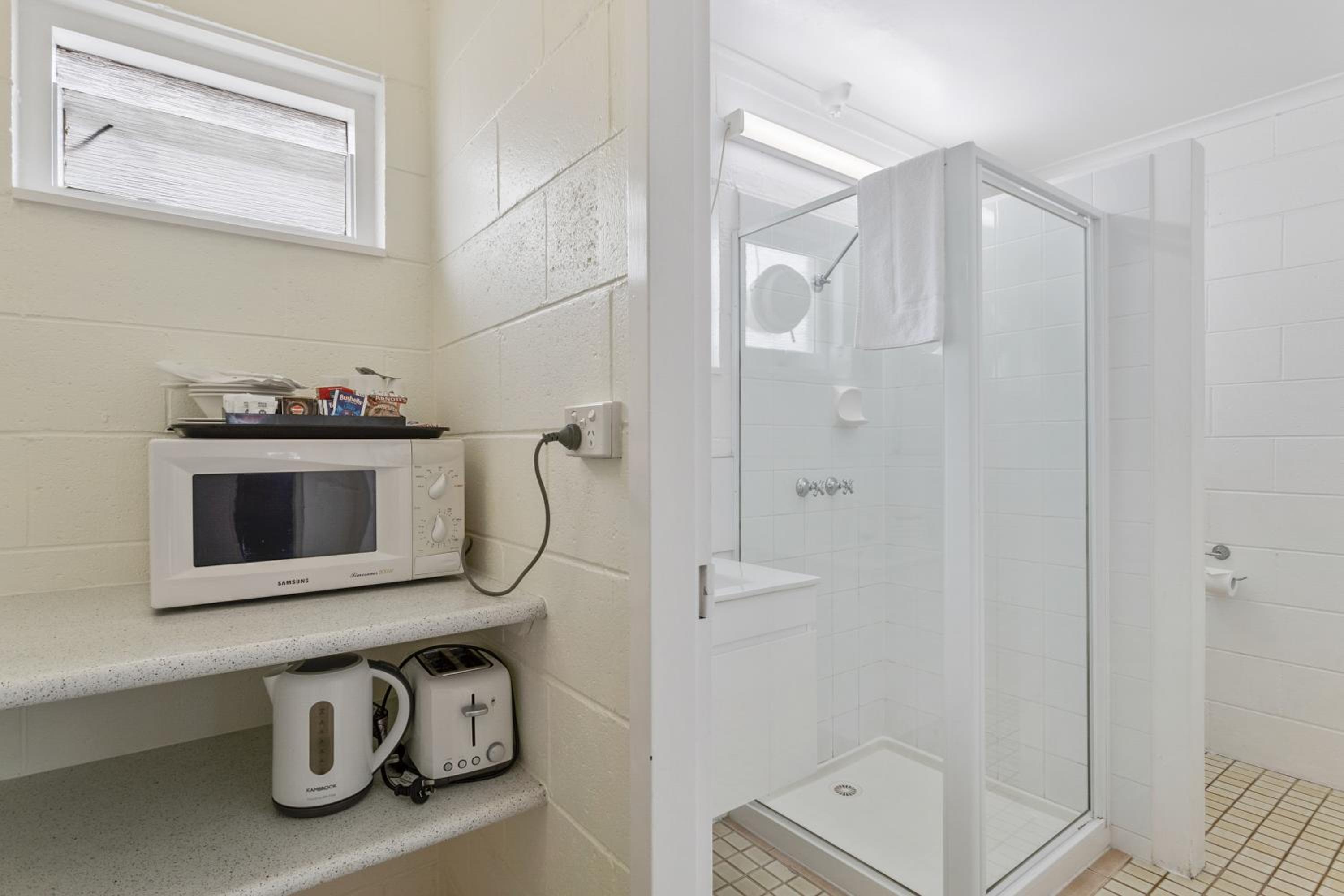 Standard Double or Twin Room - Ground Floor - Photo 3