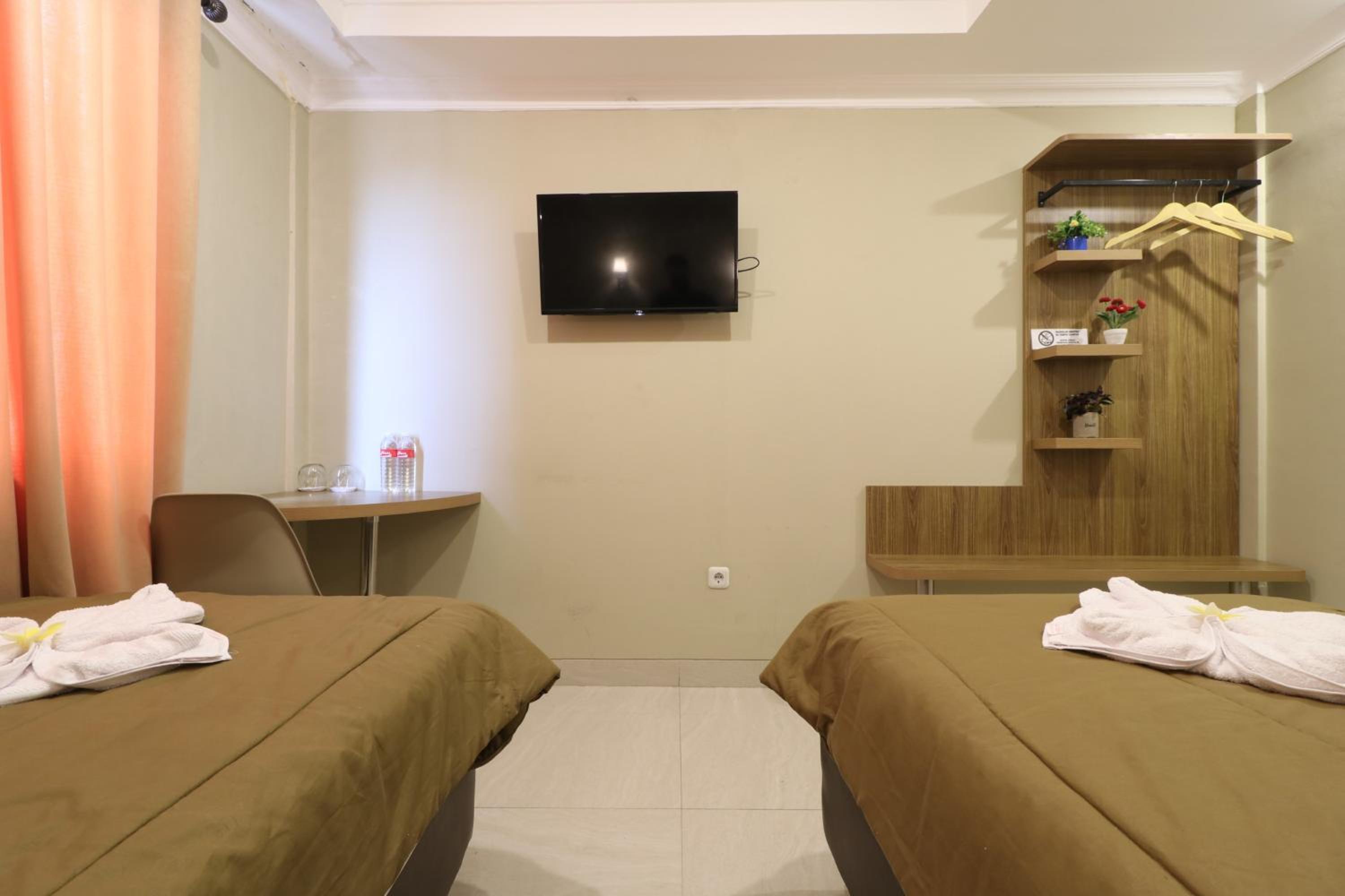 Deluxe Twin Room - Photo 3
