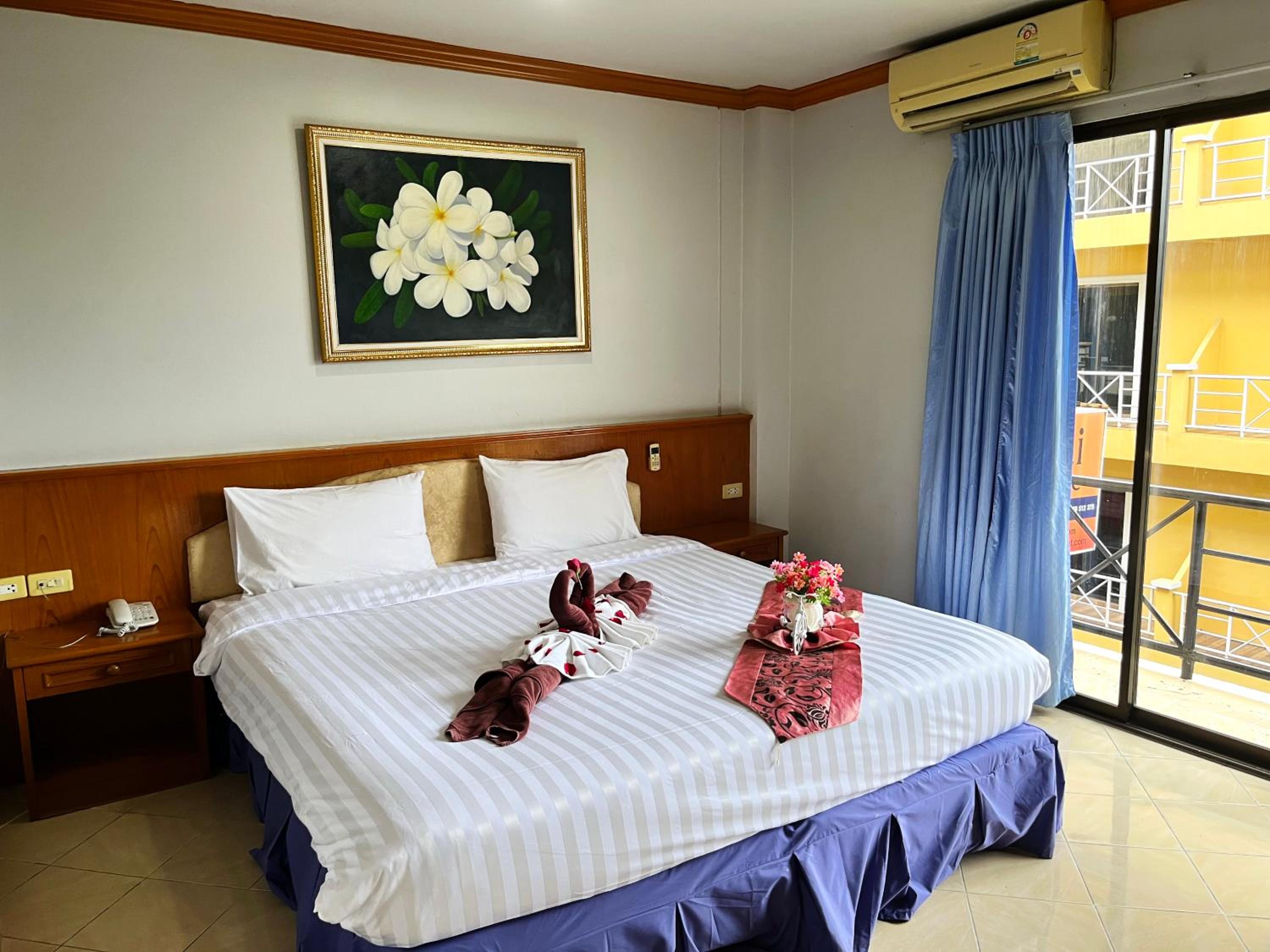 Deluxe Double Room - Photo 1