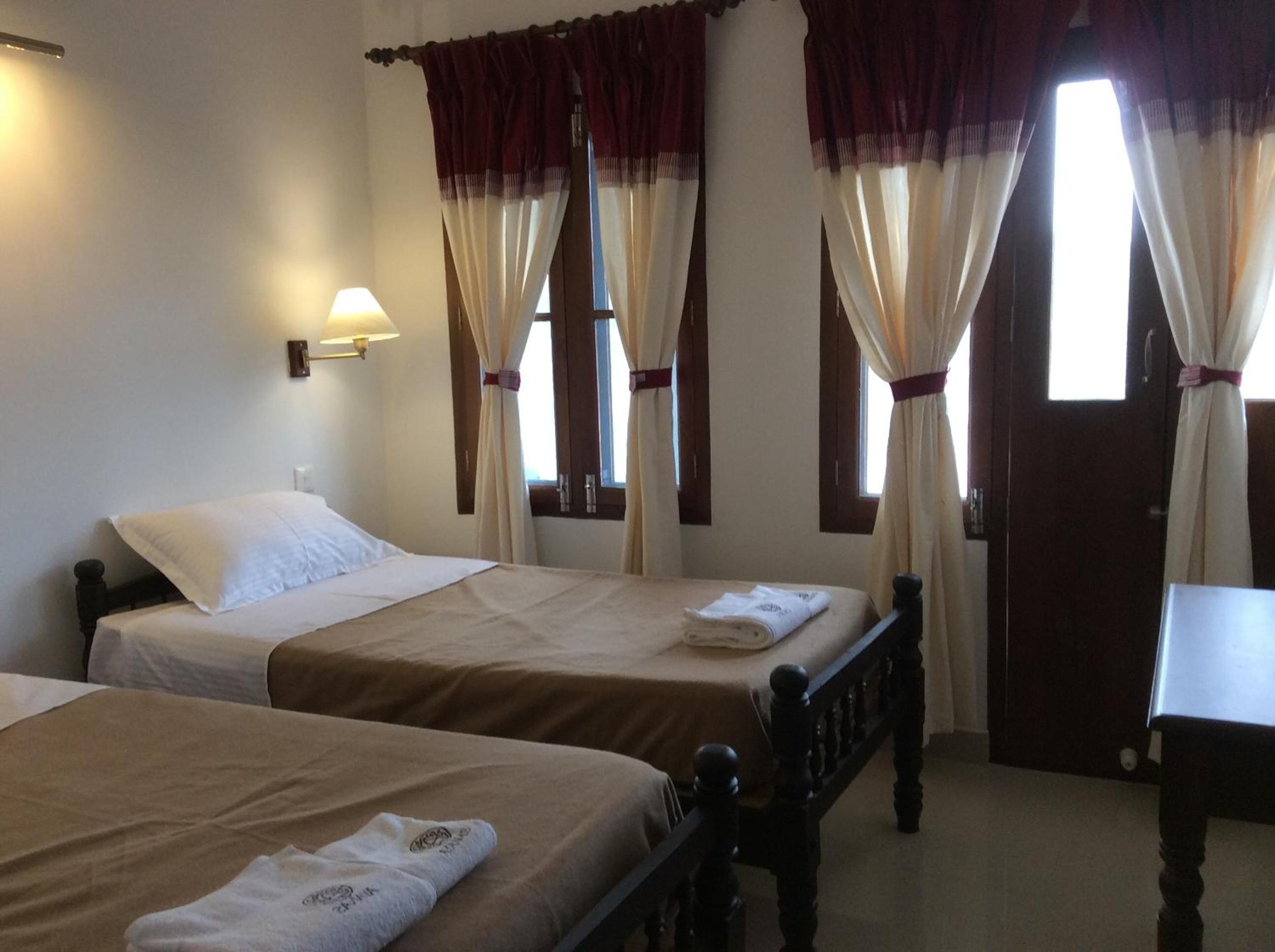 Deluxe Double or Twin Room with Garden View photo 3