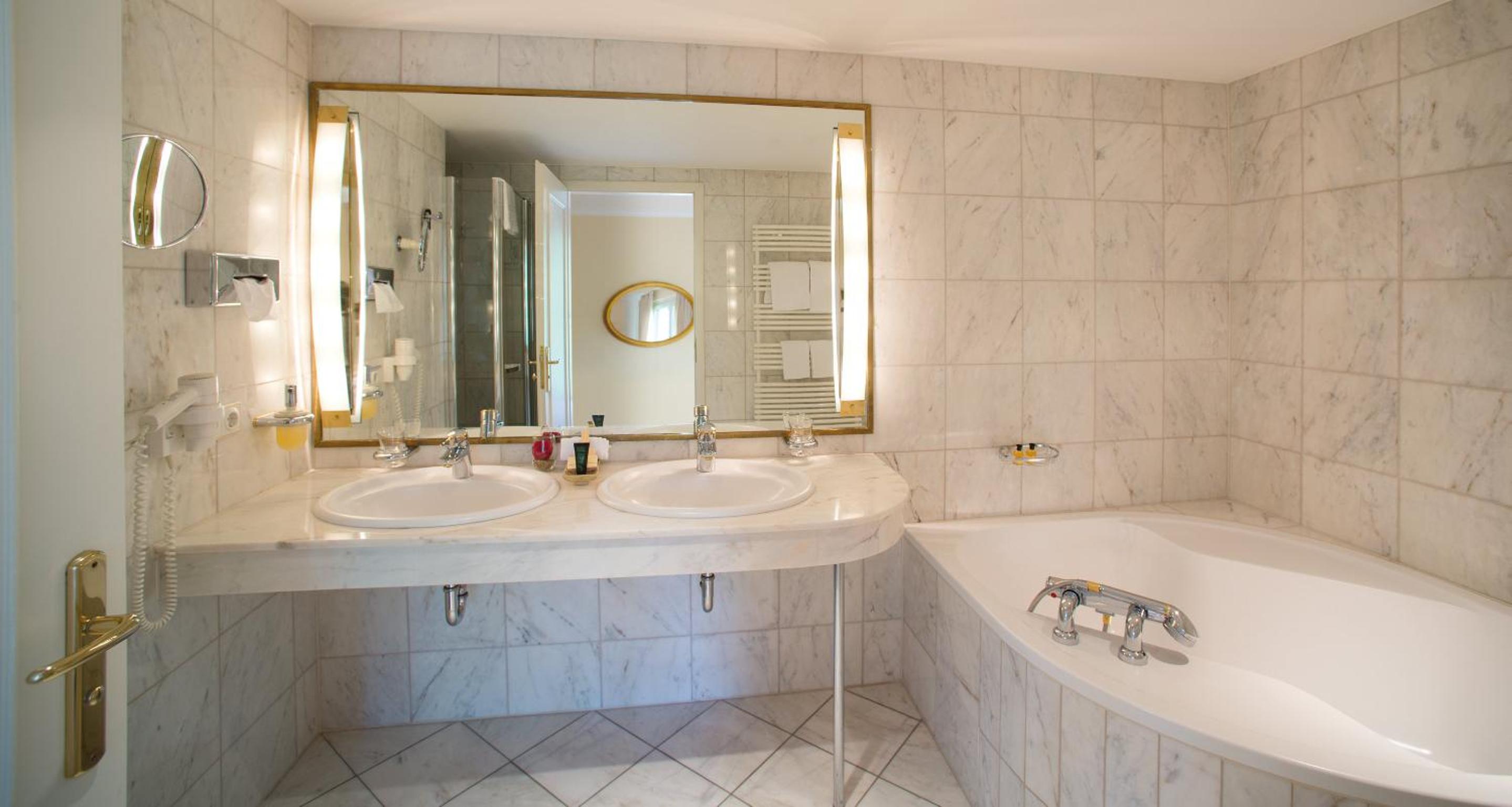 Park Suite - Photo 7