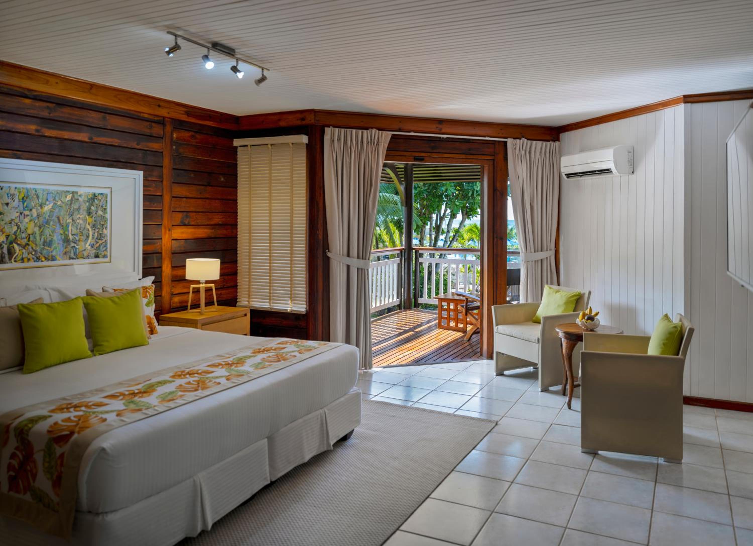 Superior Room with Garden View