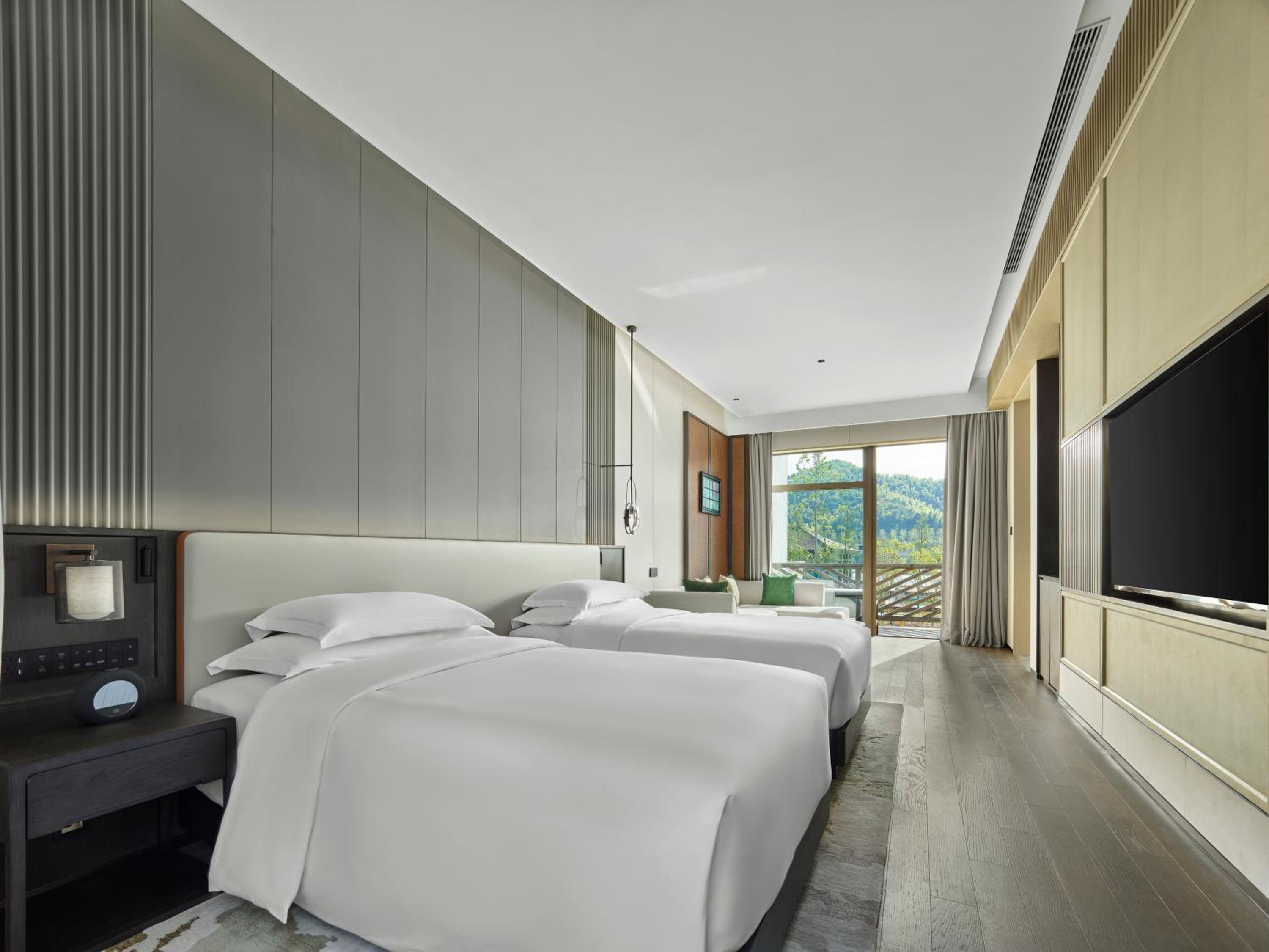 Lake View Twin Room  photo 1