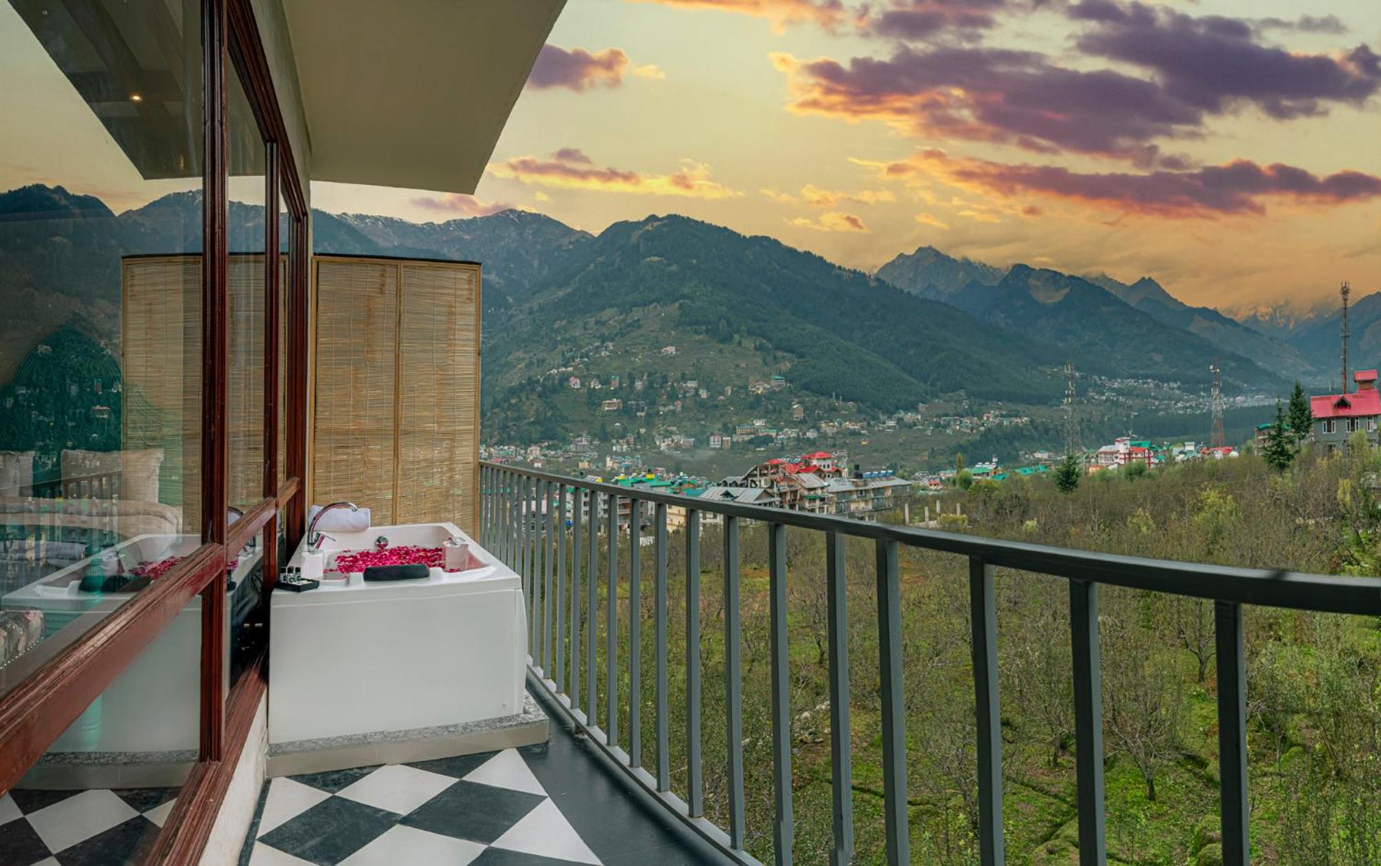 King Room with Spa Bath photo 2