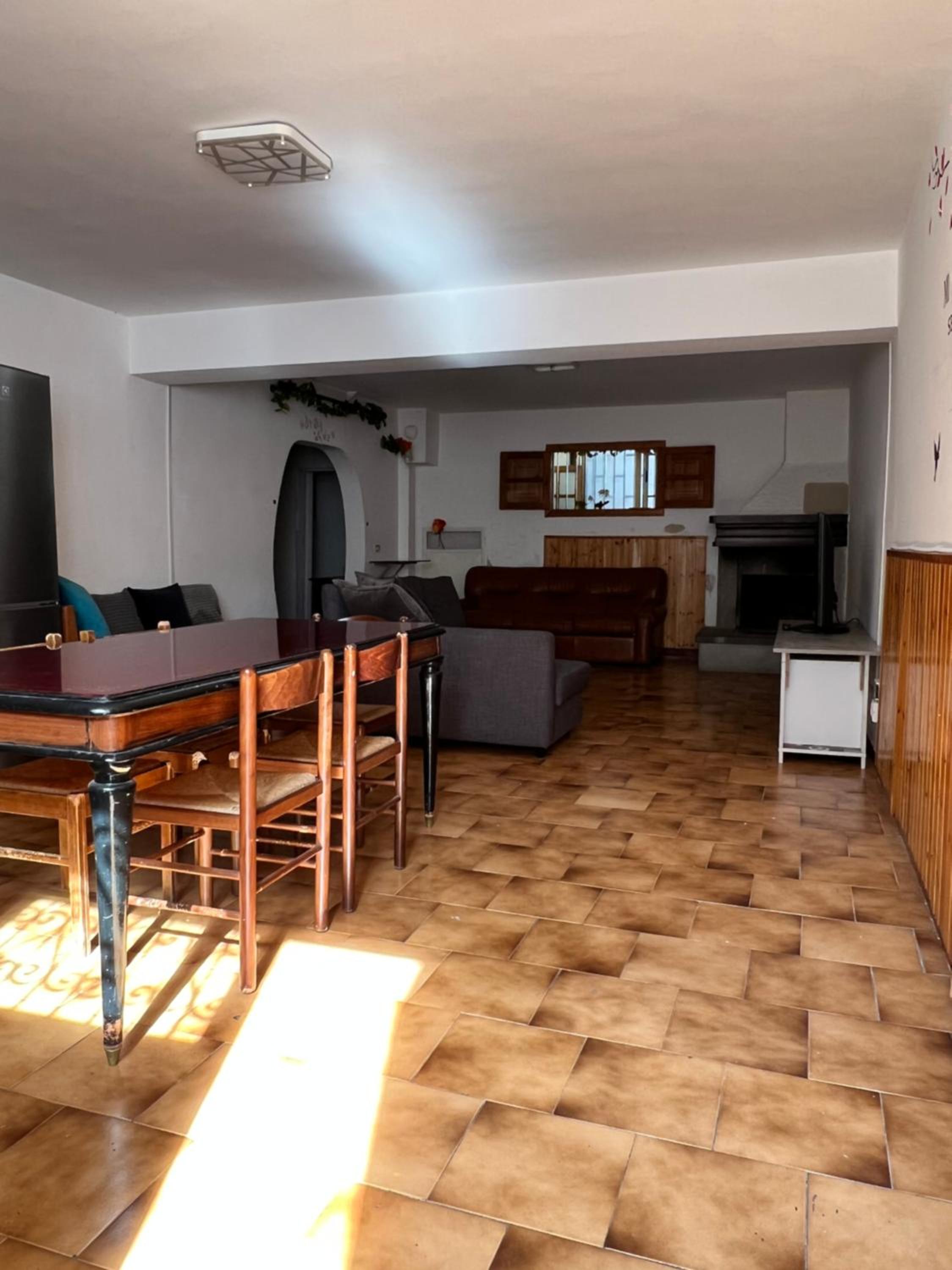 One-Bedroom Apartment photo 3