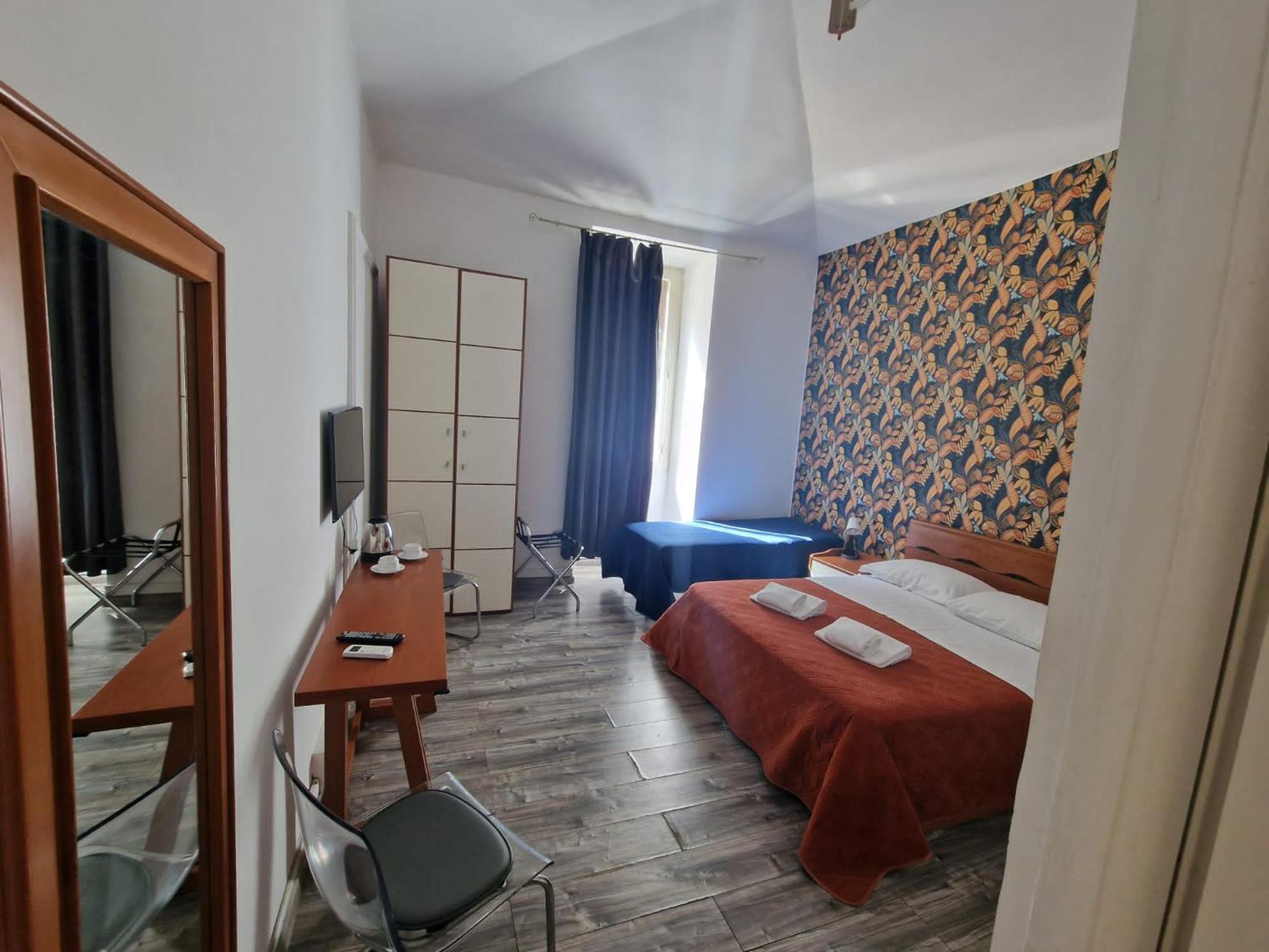 Standard Triple Room photo 2