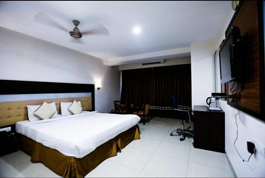 Double Room - Photo 1