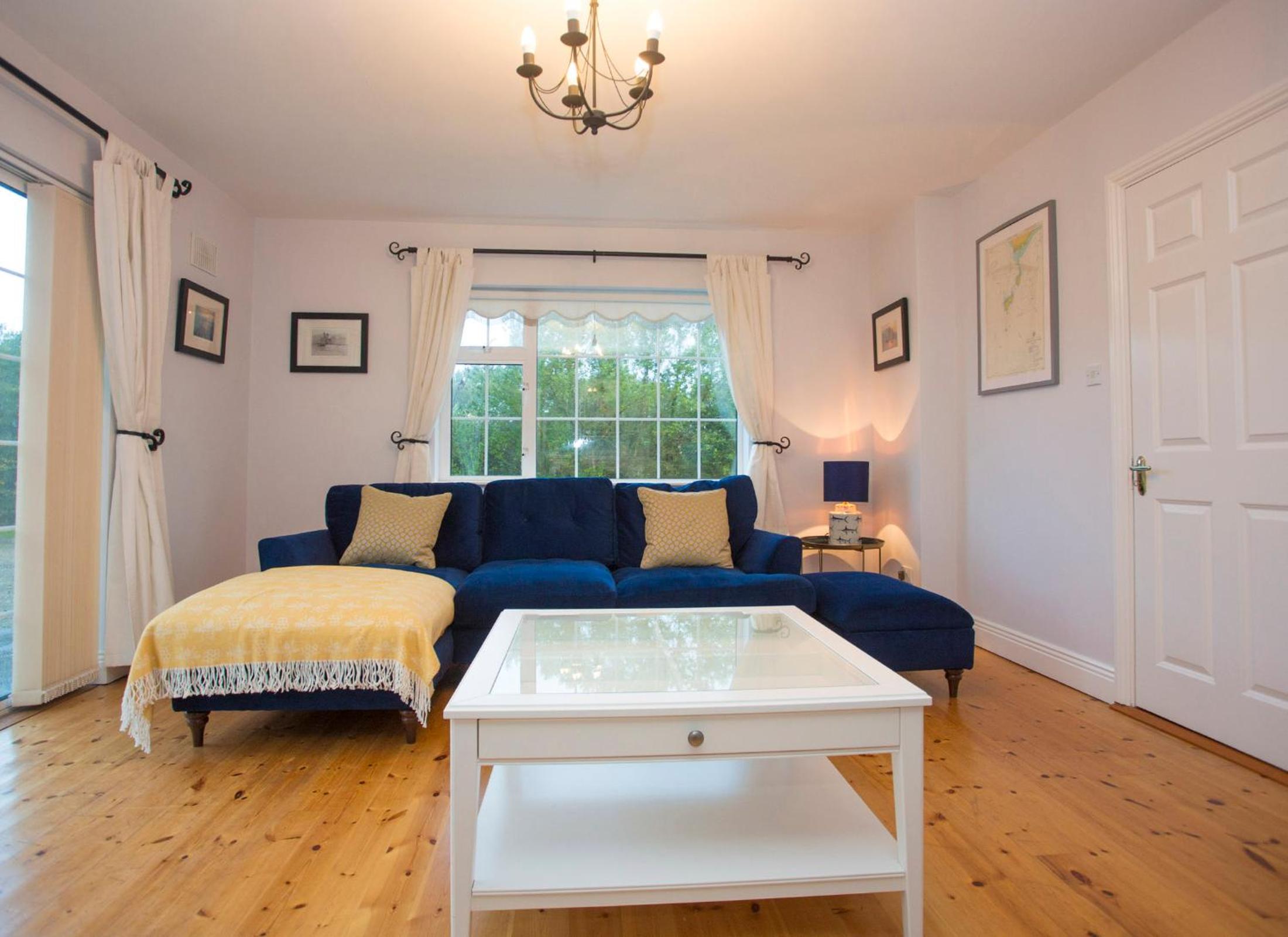 Four-Bedroom House photo 1