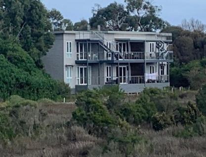 Three-Bedroom Apartment - Casuarina #3 photo 2