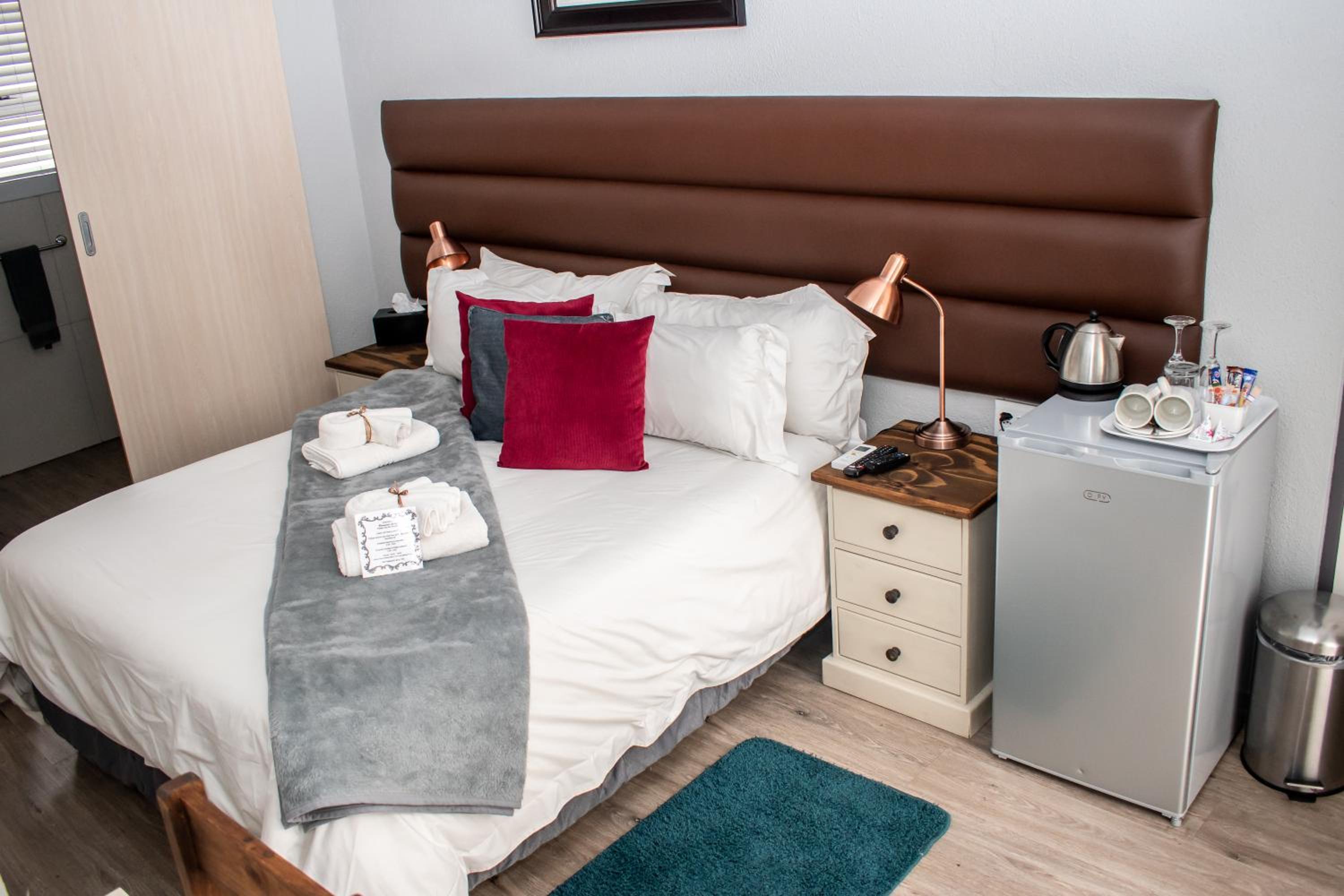 Superior Double or Twin Room - Photo 5
