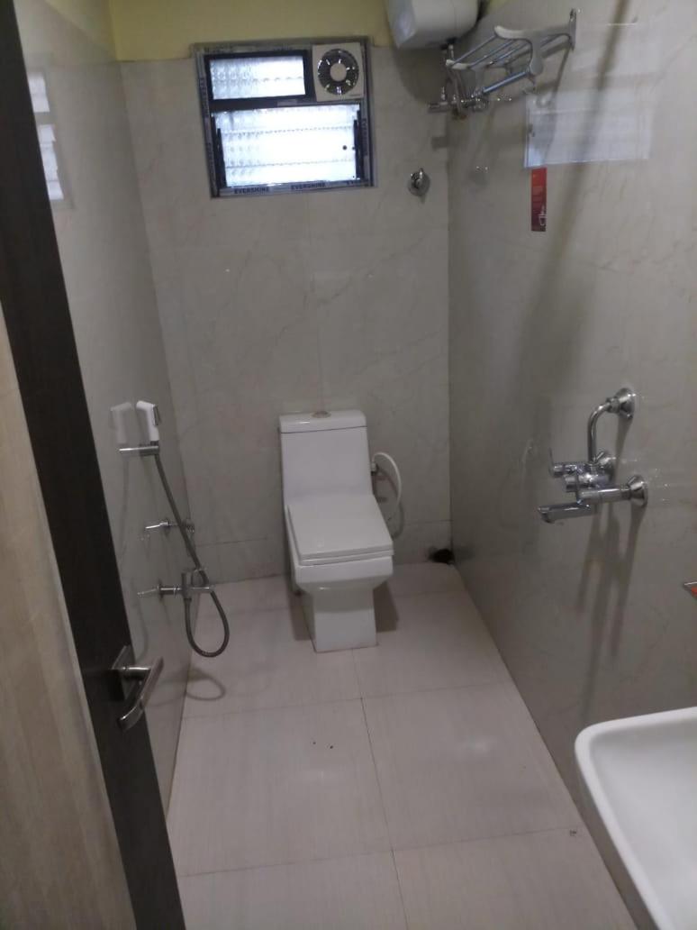 Standard Double Room - Photo 2