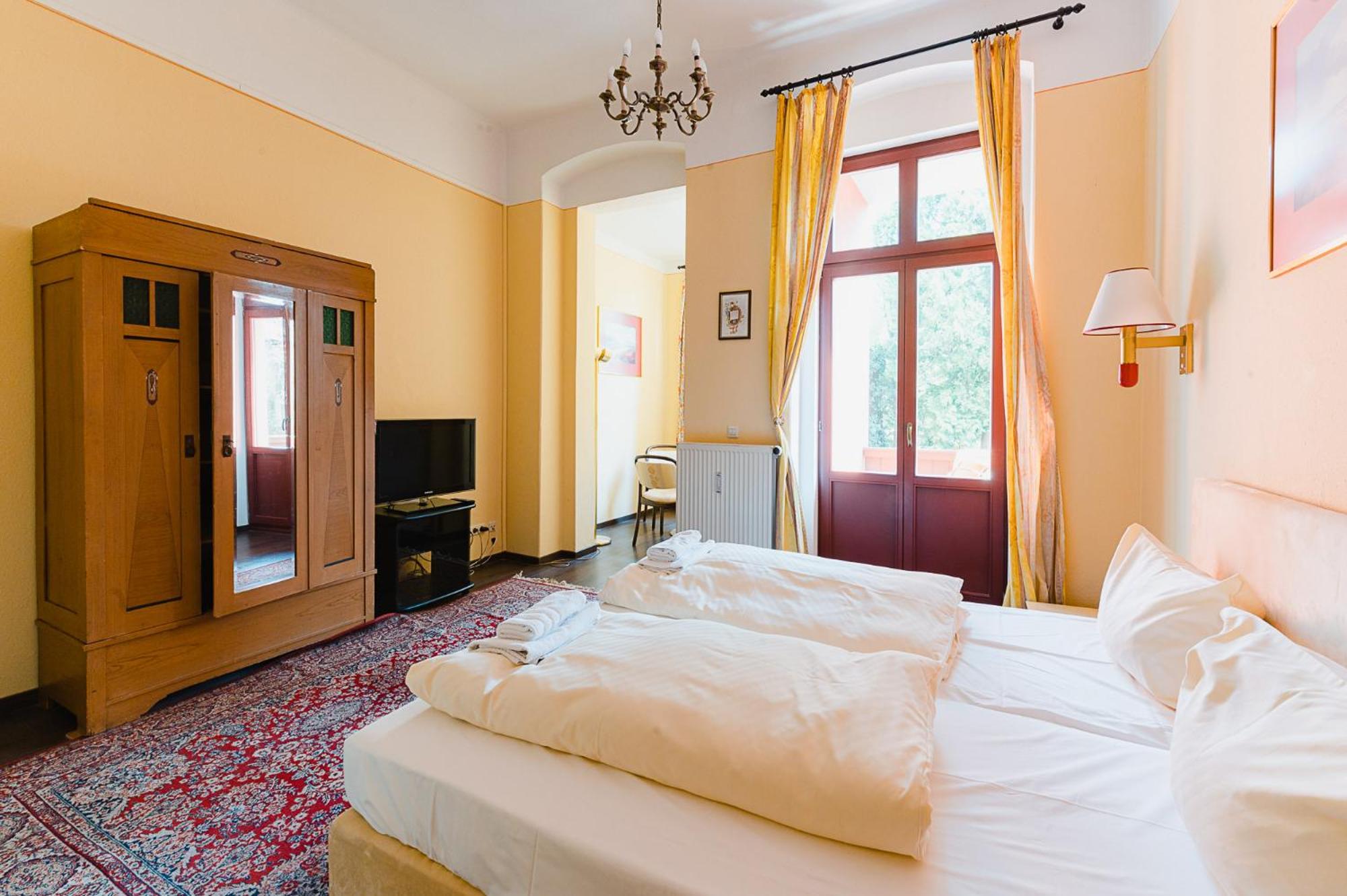 Apartment with 4 bedrooms photo 2