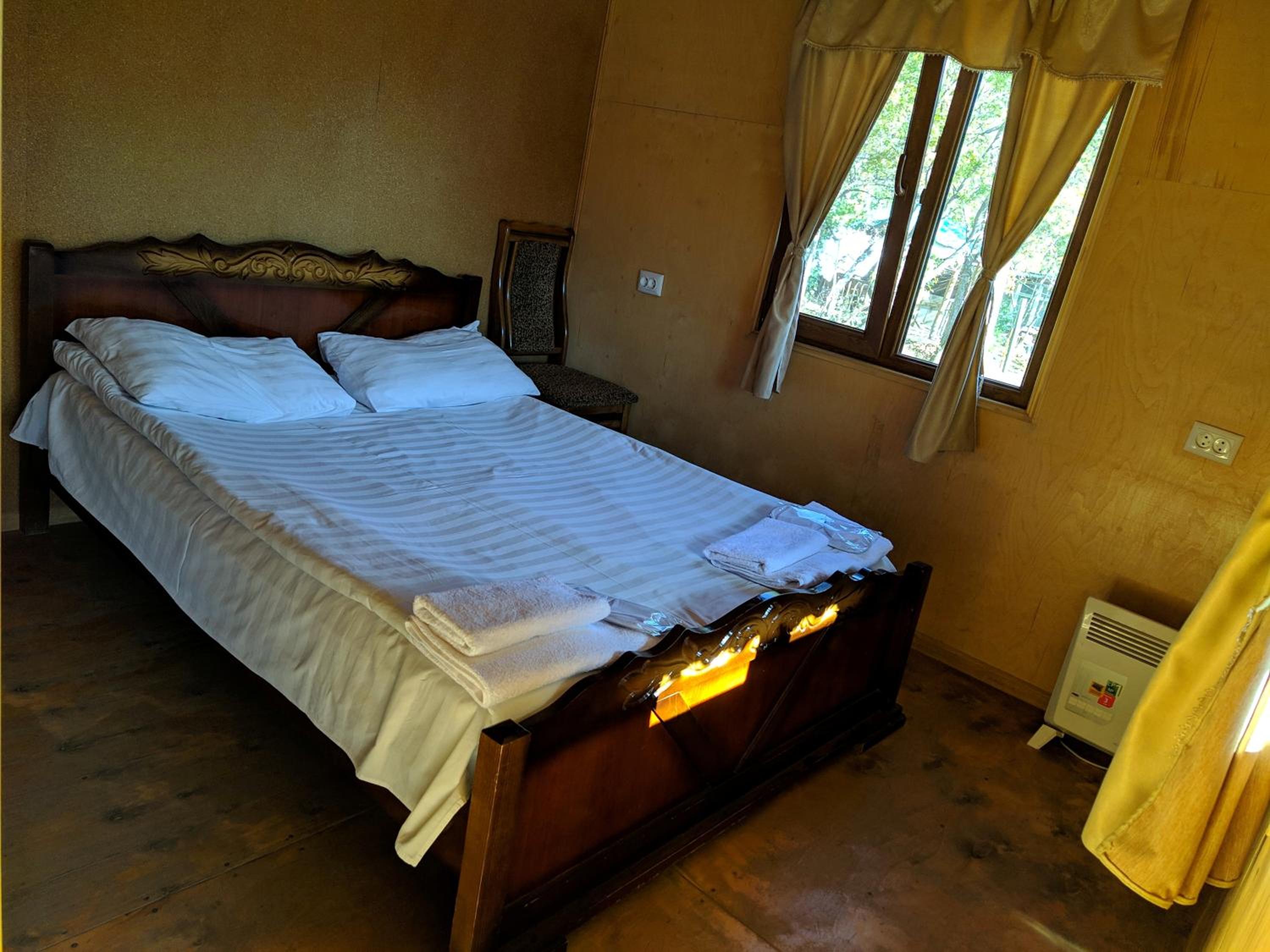 Budget Double Room photo 3