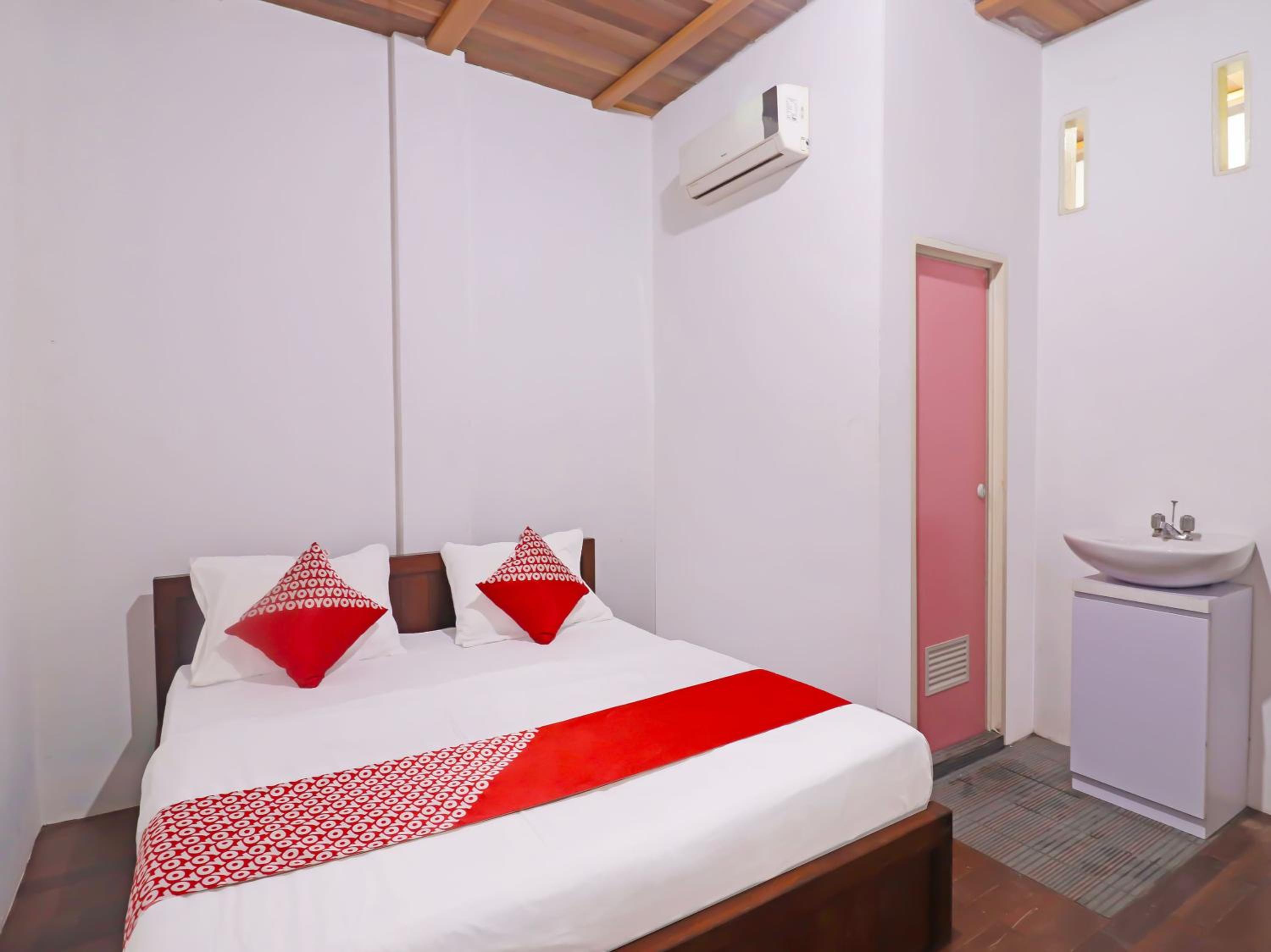 Standard Double Room photo 3