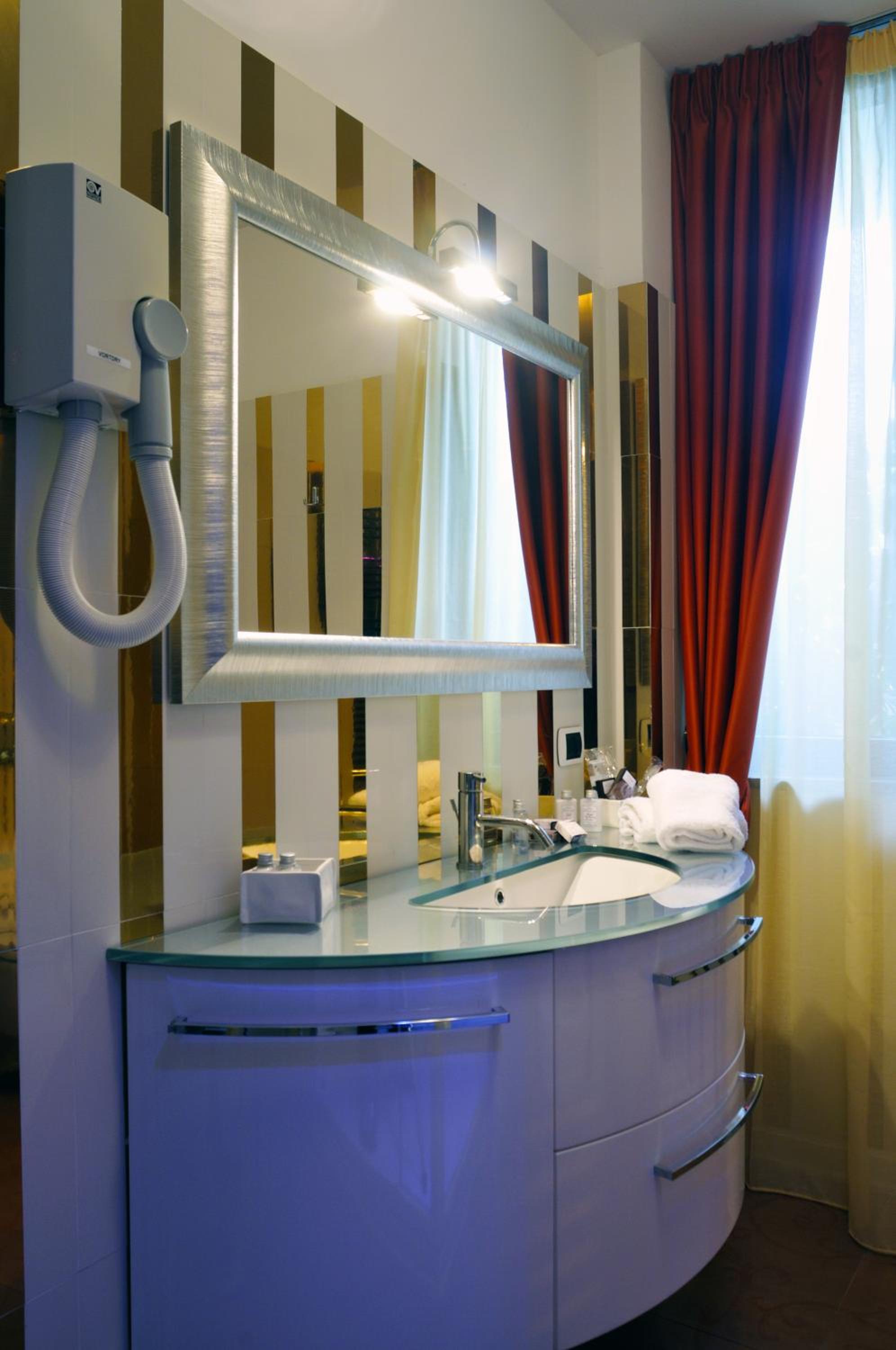 Executive Suite photo 3