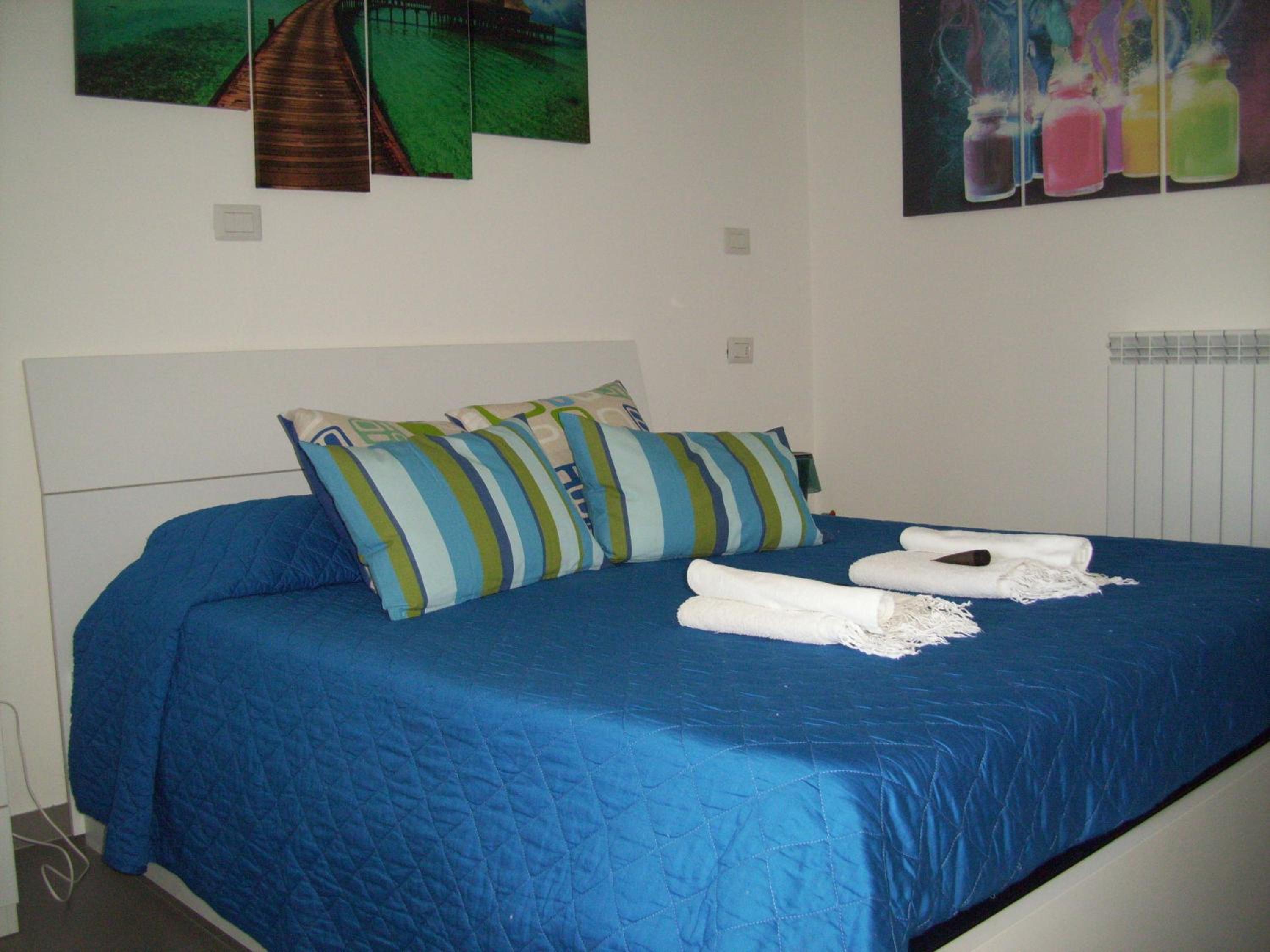 Apartment with Garden View - Photo 12