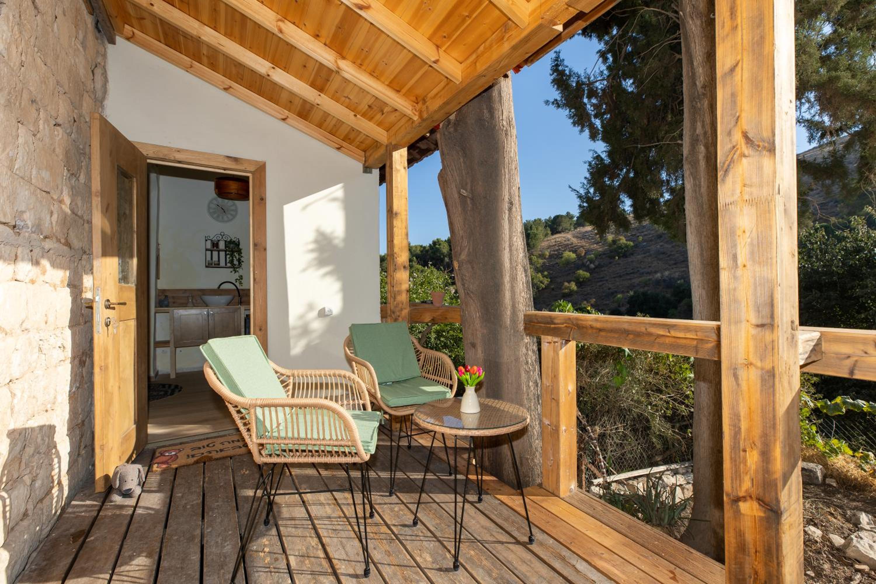 One-Bedroom House - Photo 28