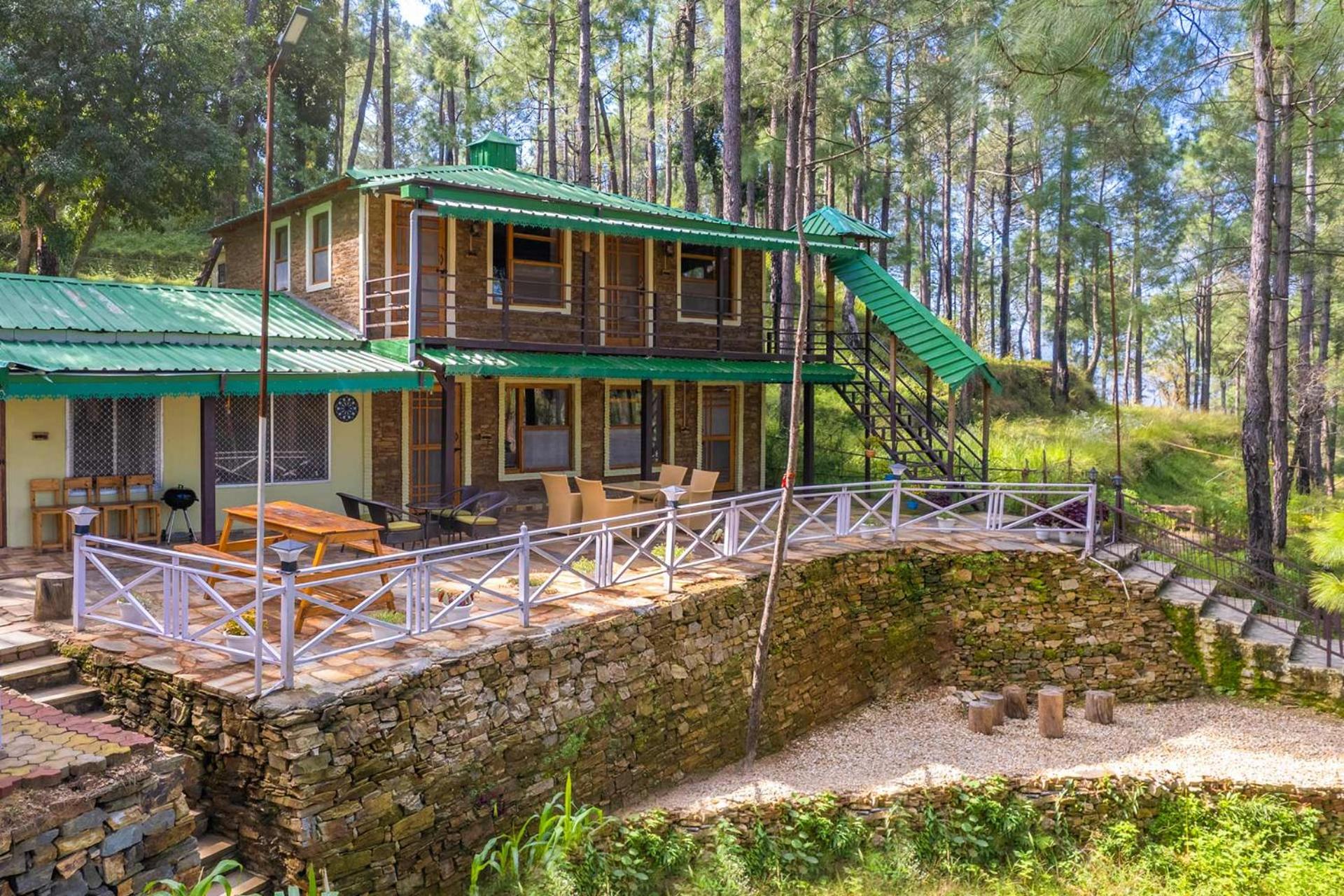 Villa photo 3