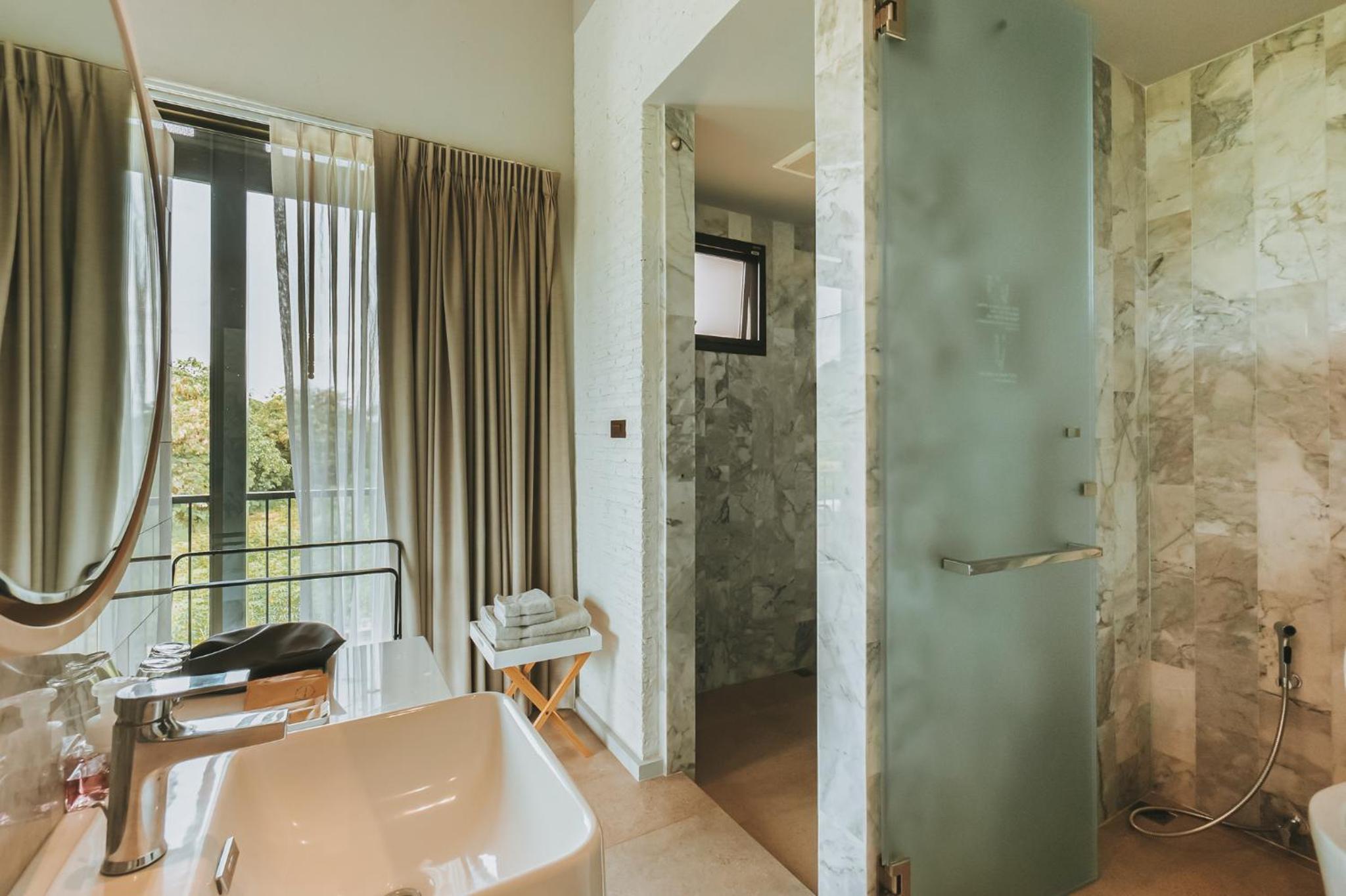 Three-Bedroom Villa - Photo 10