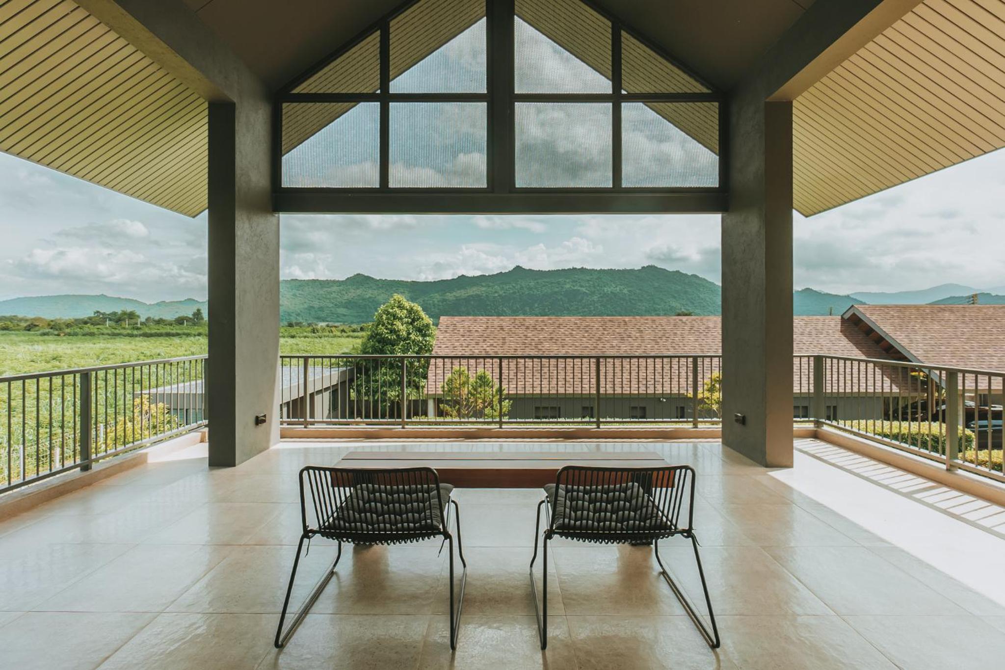 Three-Bedroom Villa - Photo 21