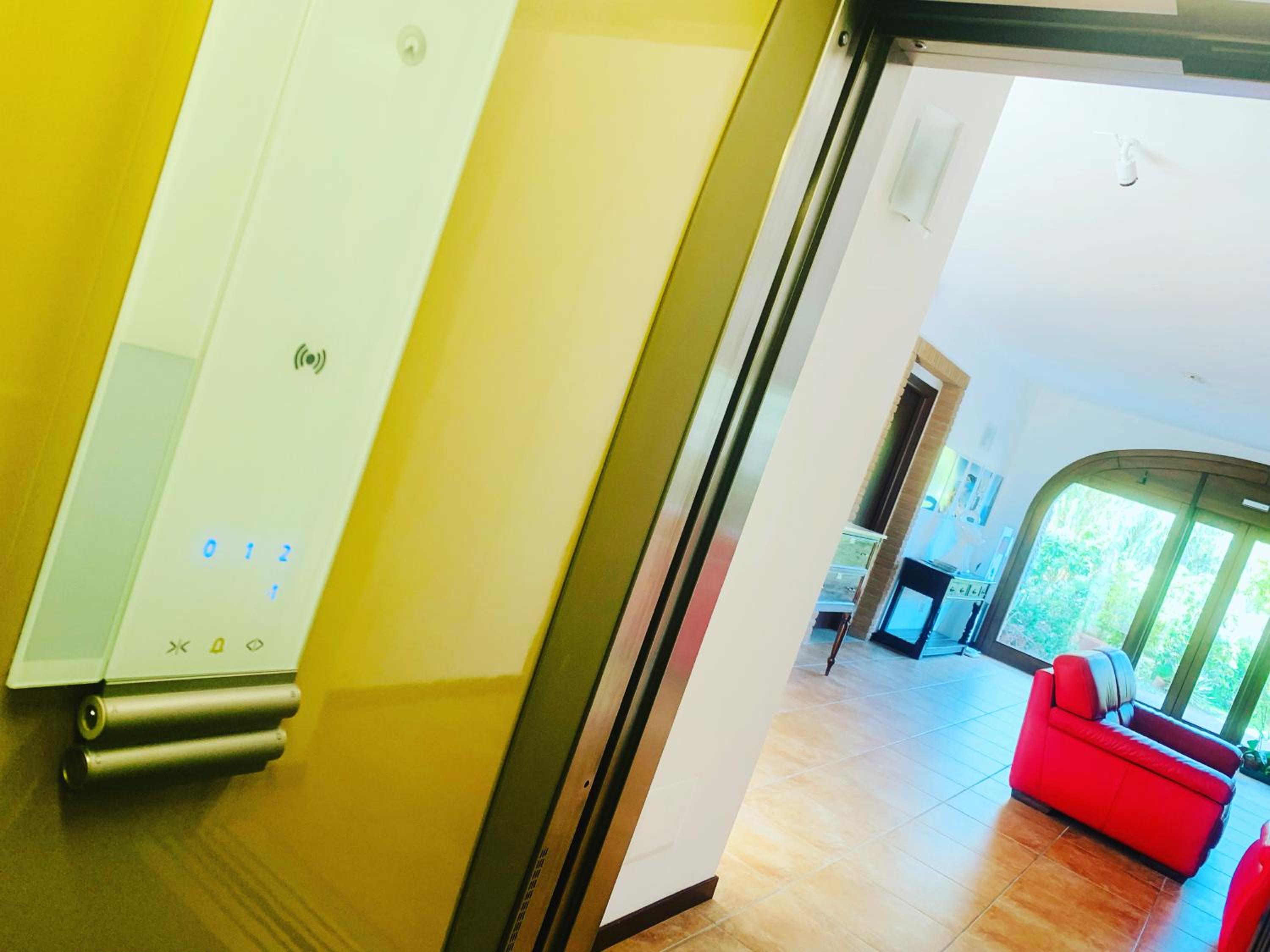 Double or Twin Room with Balcony - Photo 1