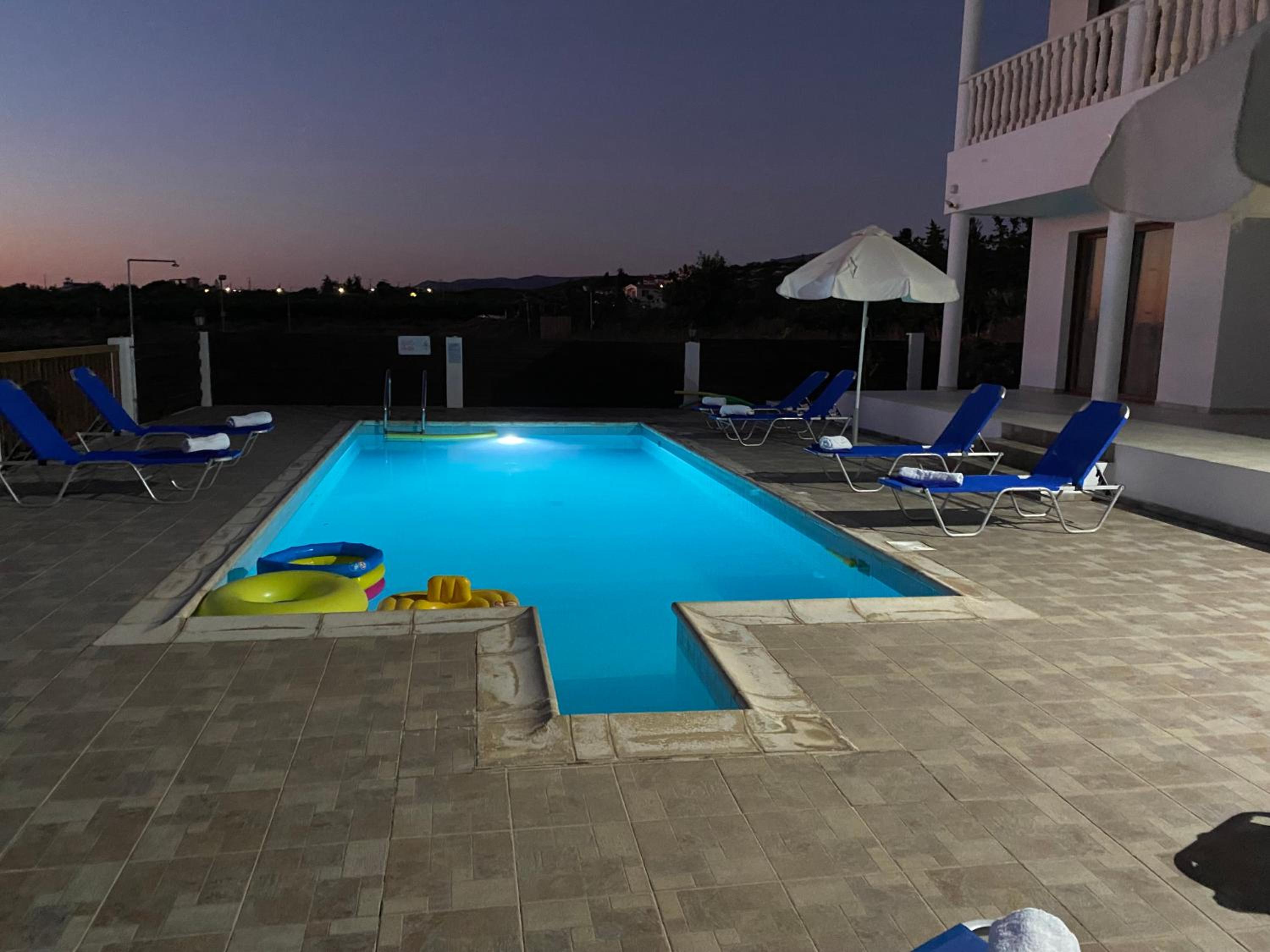 Villa with Private Pool photo 3