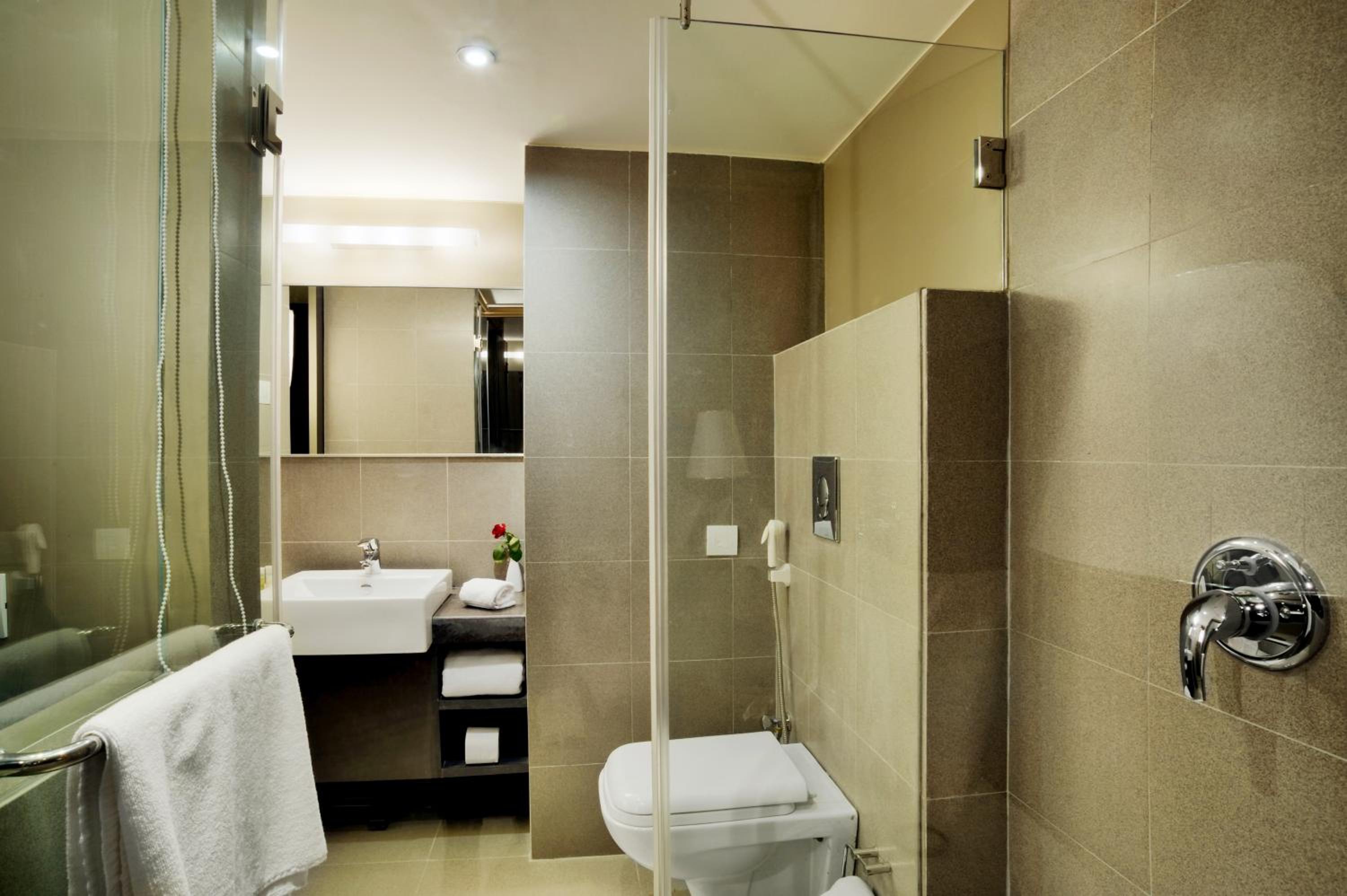 Deluxe Queen Room – 25 % Discounton Food & Beverage and 15% Discount on Laundry Services - Photo 6