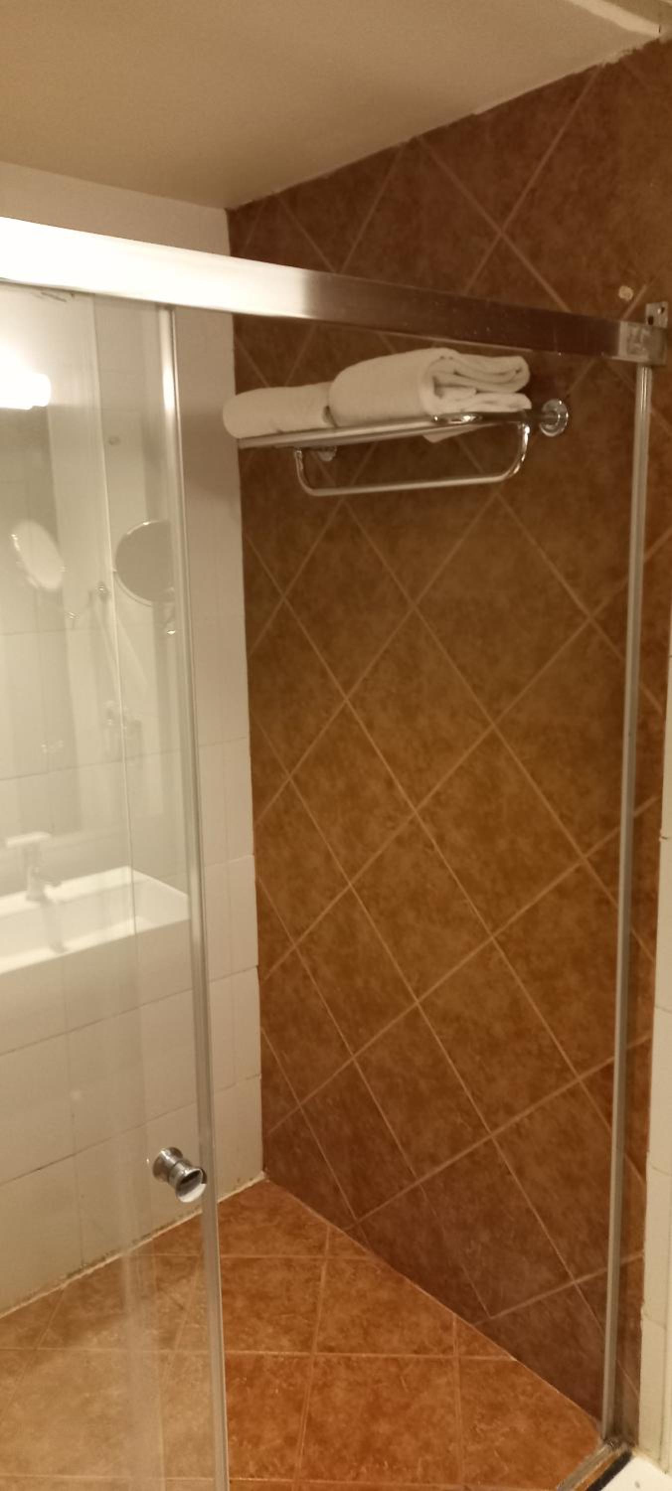 Deluxe Queen Room - Photo 4