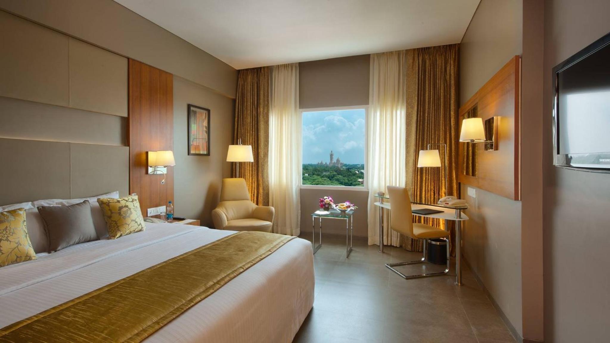 Club Double Room - 25 % Discounton Food & Beverage and 15% Discount on Laundry Services photo 1