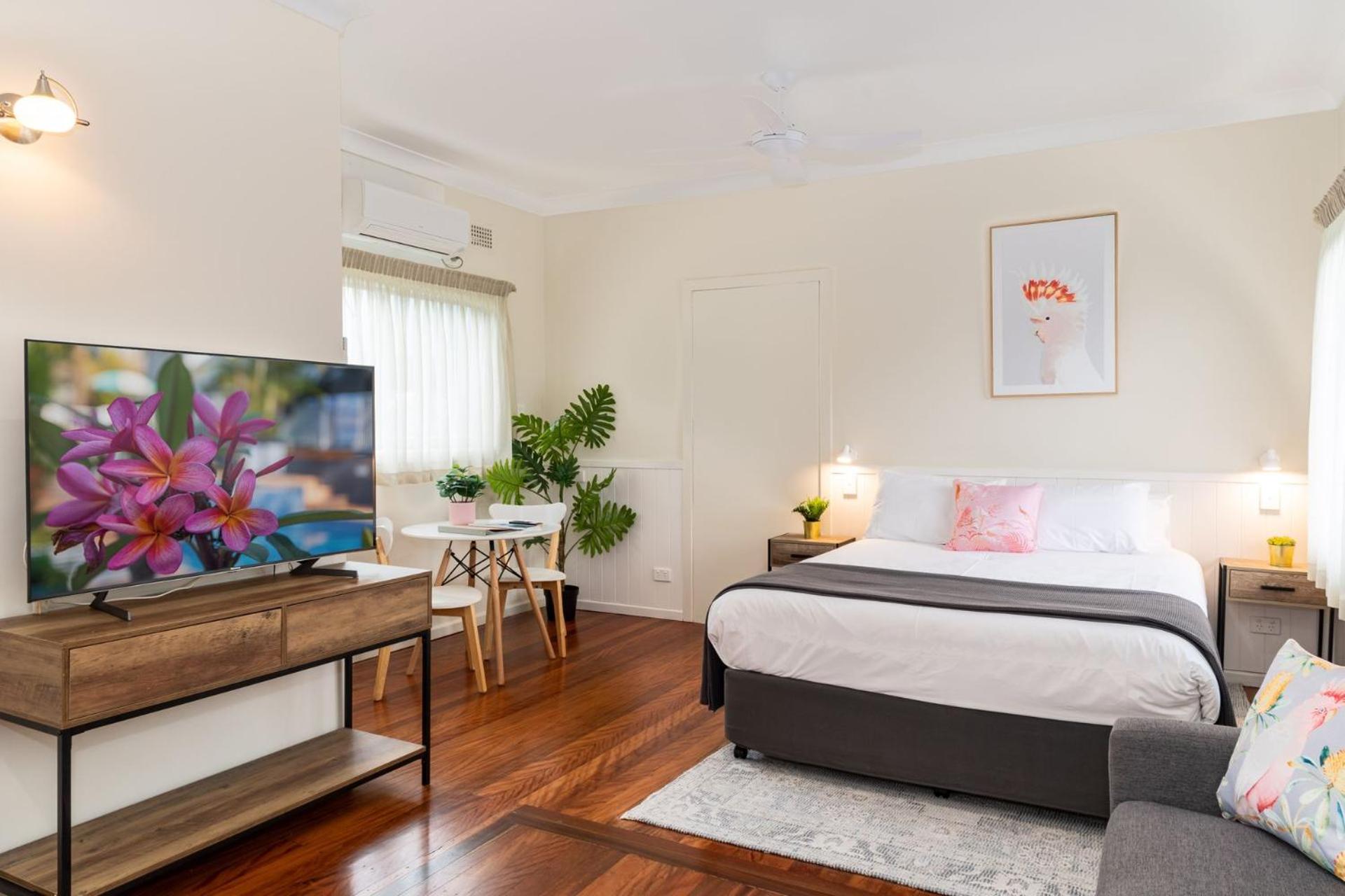 Deluxe Queen Room - Photo 1