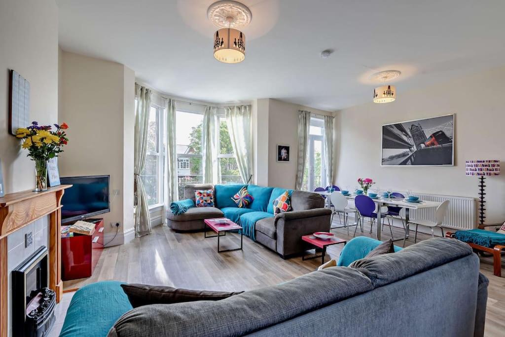 Four-Bedroom House photo 1