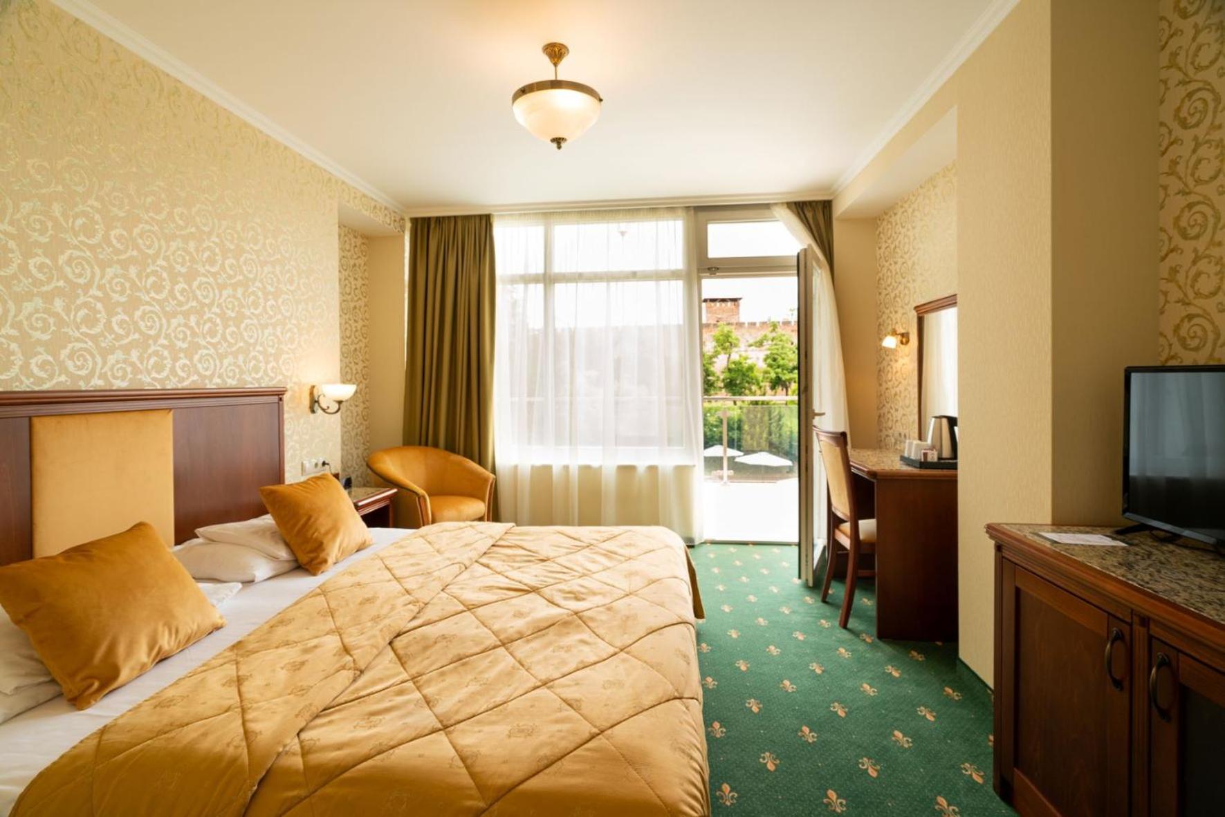 Junior Suite with Garden View - Photo 1