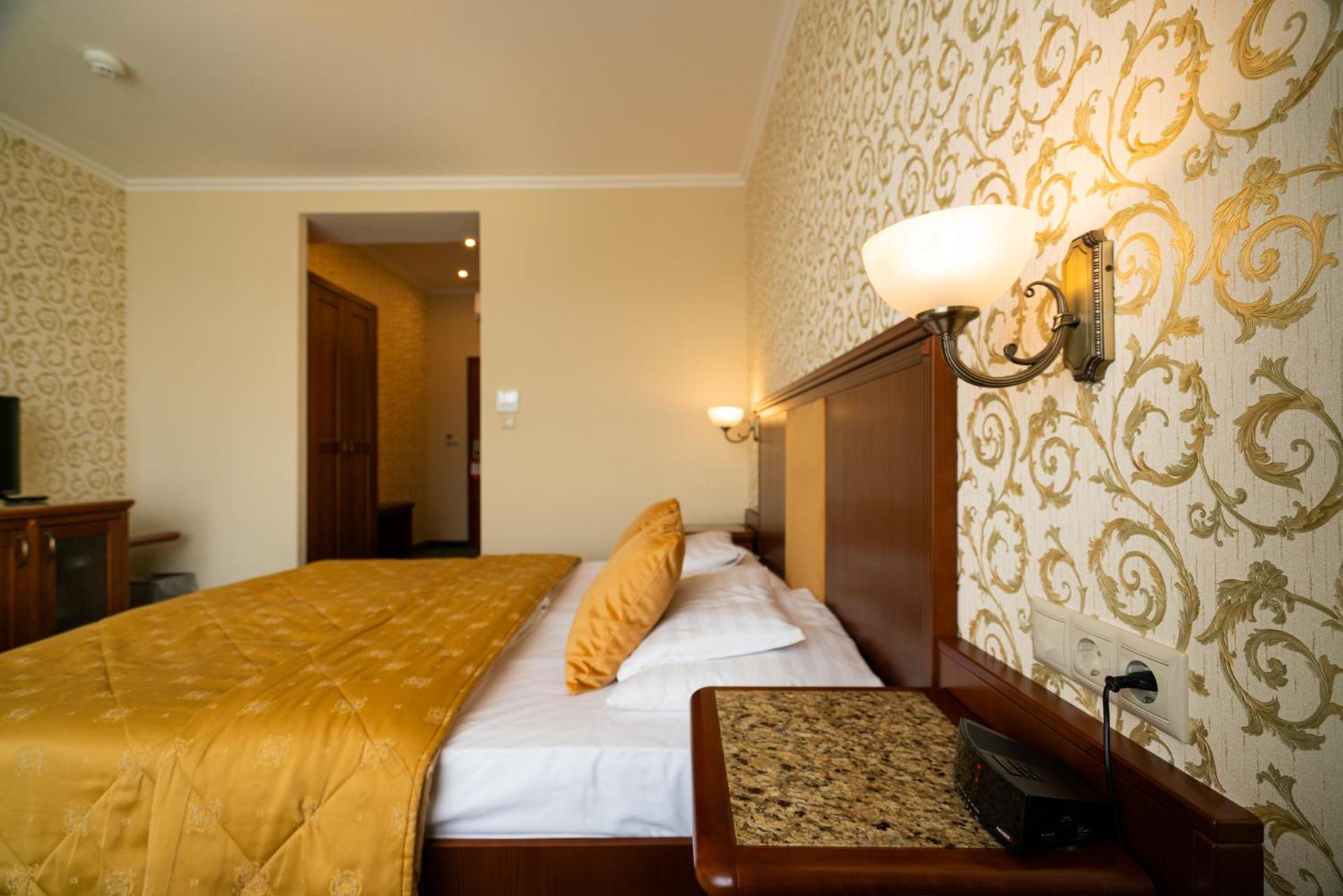 Junior Suite with Garden View - Photo 6