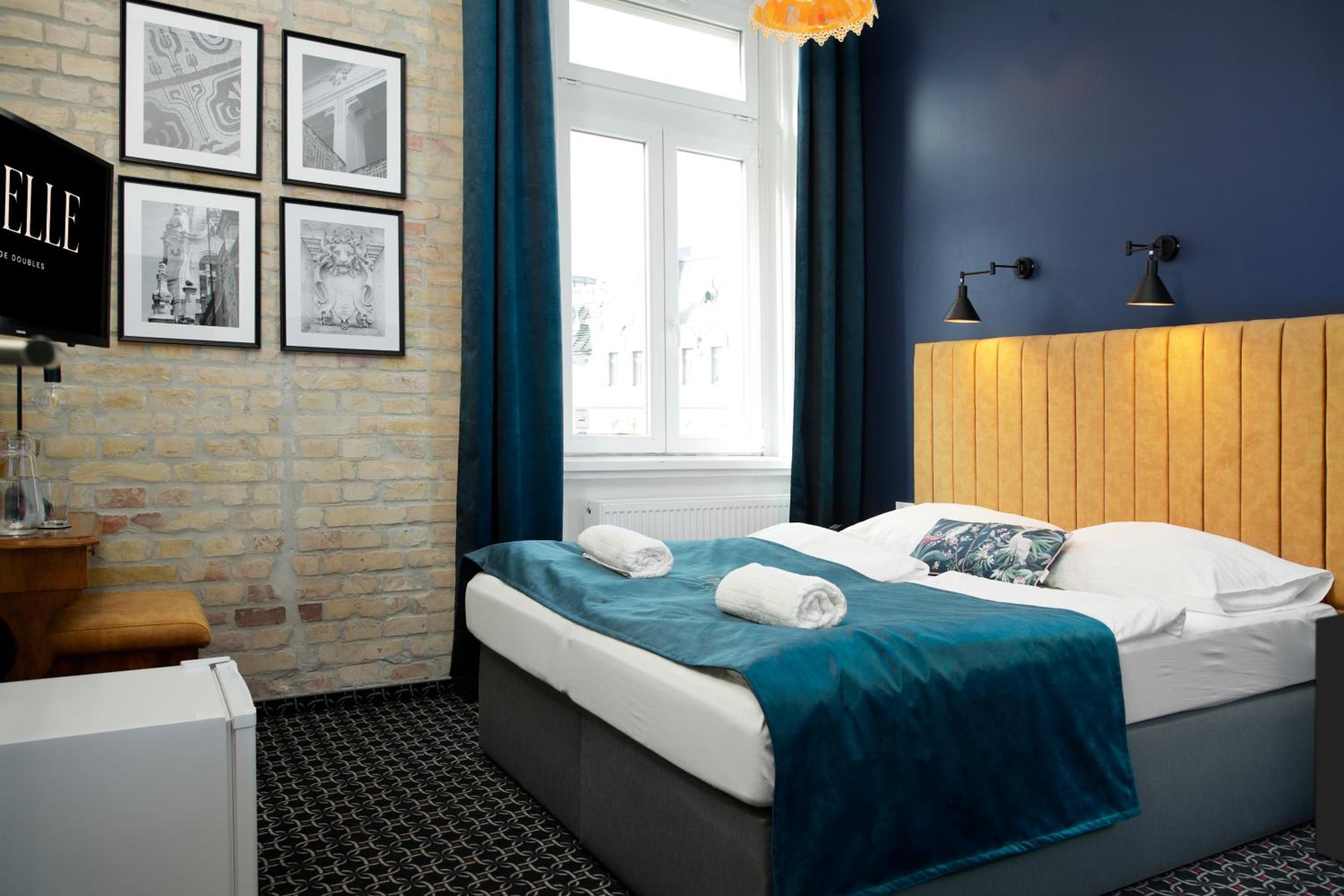 Standard Double Room with View
