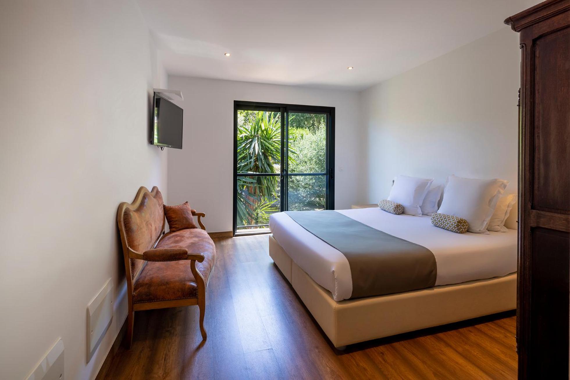 Prestige Suite 150 metres from the main building with private pool