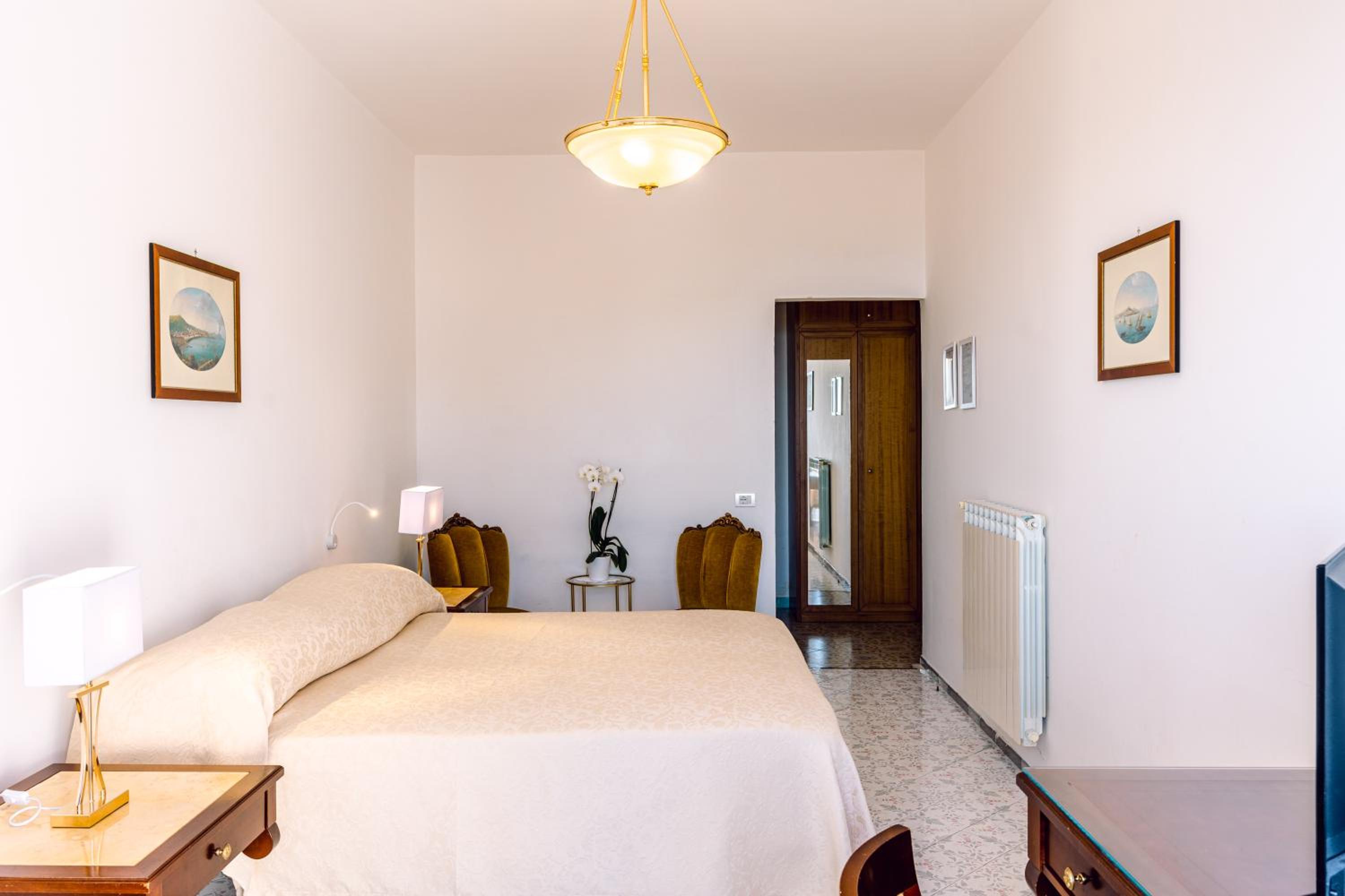 Deluxe Double or Twin Room with Sea View photo 3
