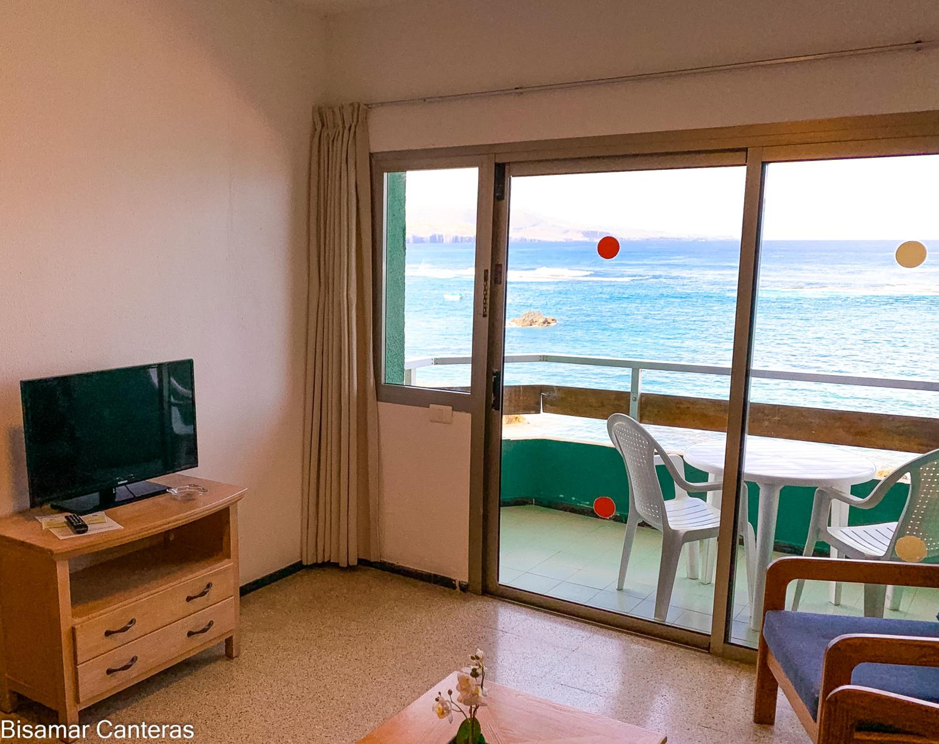Studio with Sea View - Photo 14