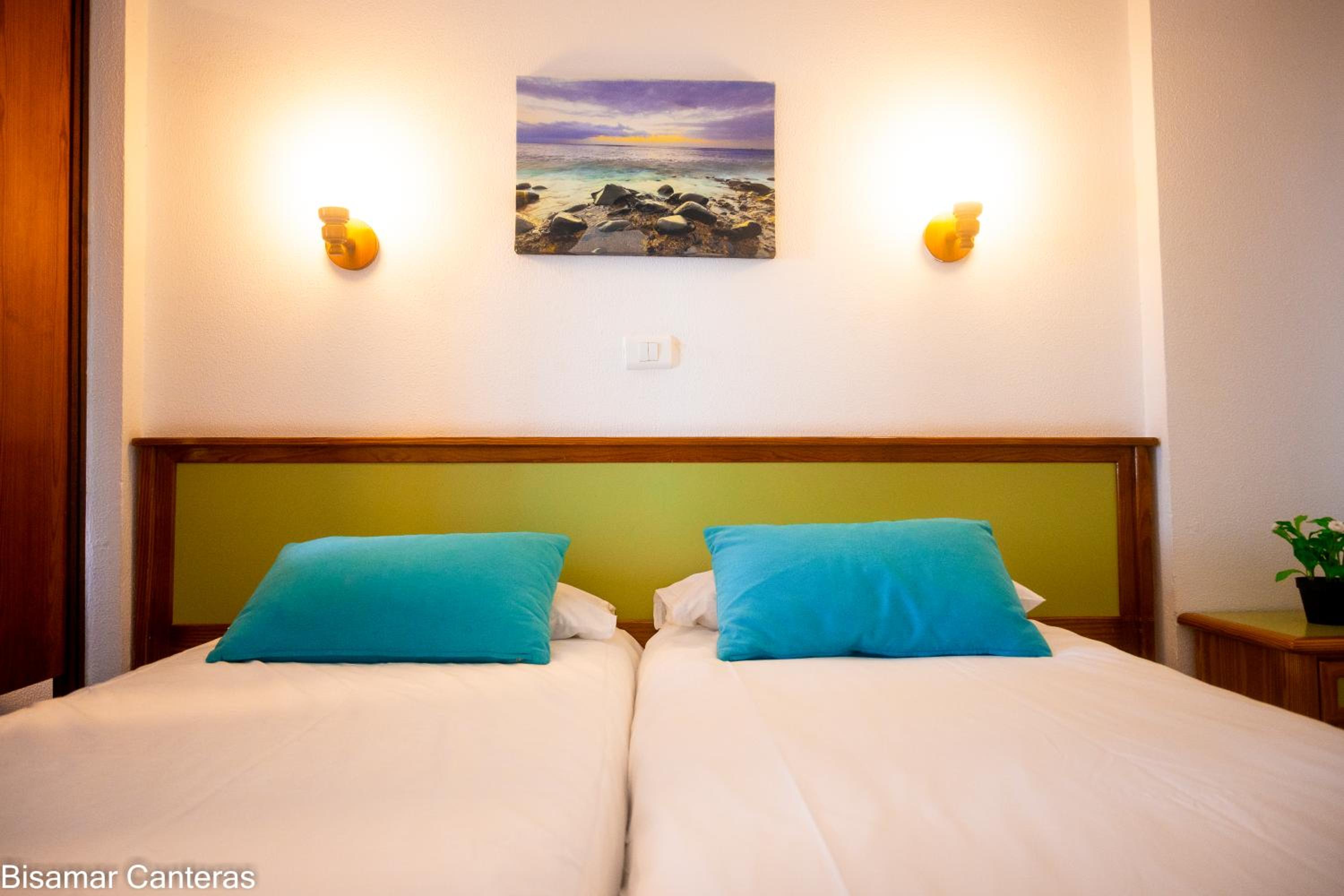 Studio with Sea View - Photo 8
