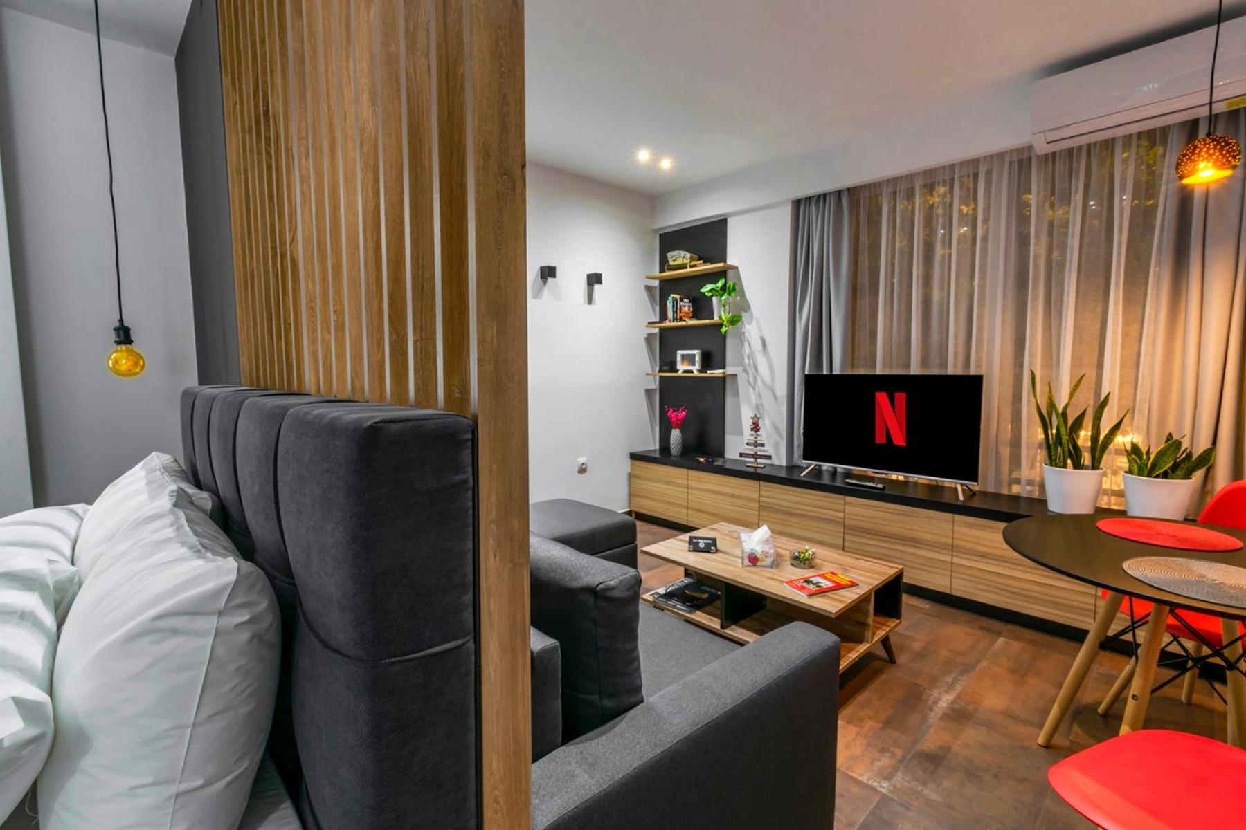 One-Bedroom Apartment