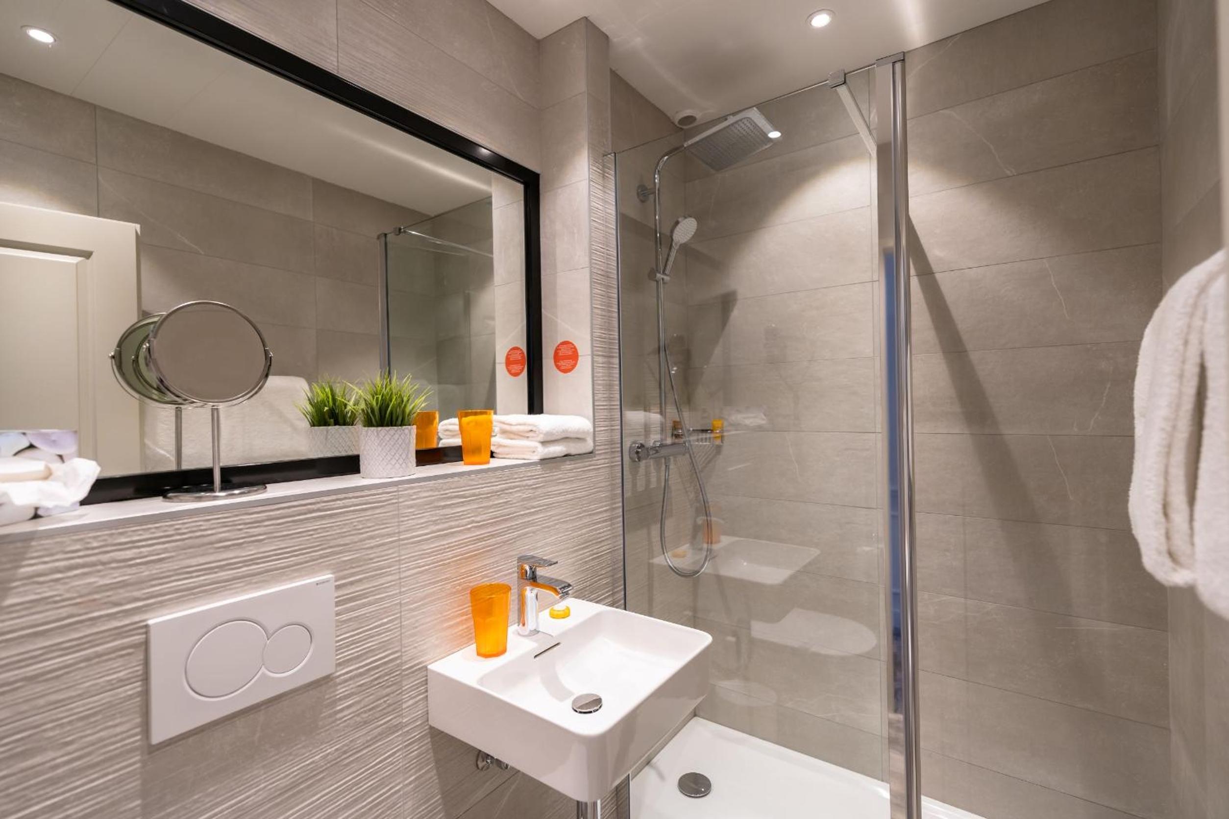 Classic Double or Twin Room - Photo 3