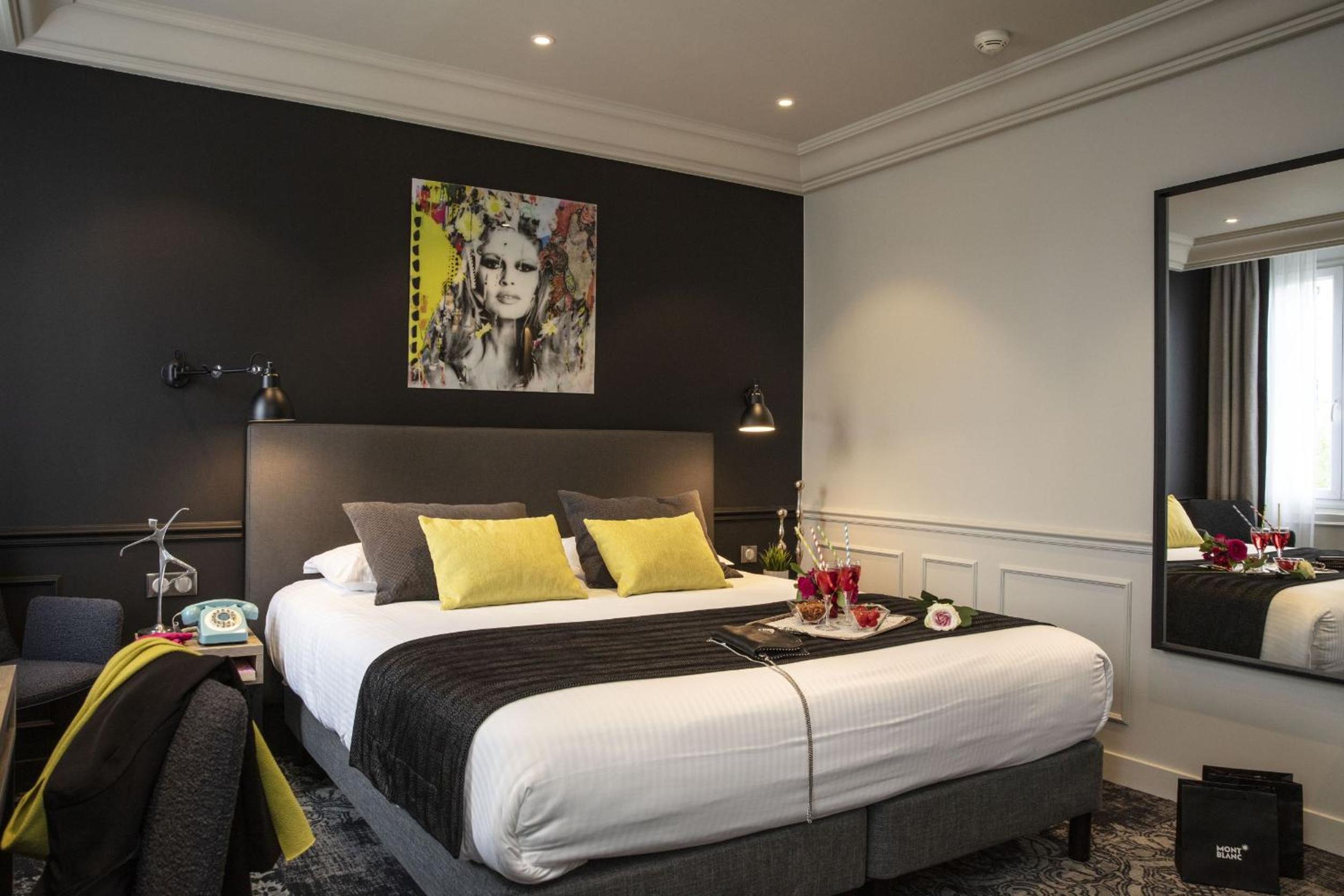 Classic Double or Twin Room - Photo 1